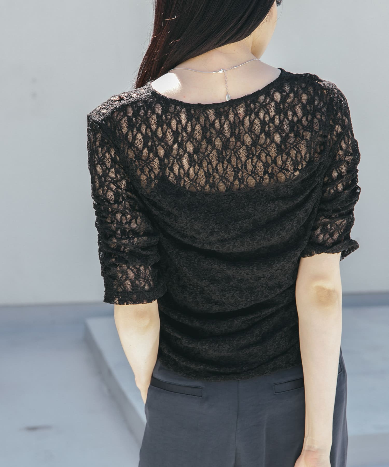 ハーフスリーブドレープレースTEE(one BLACK): トップス｜URBAN
