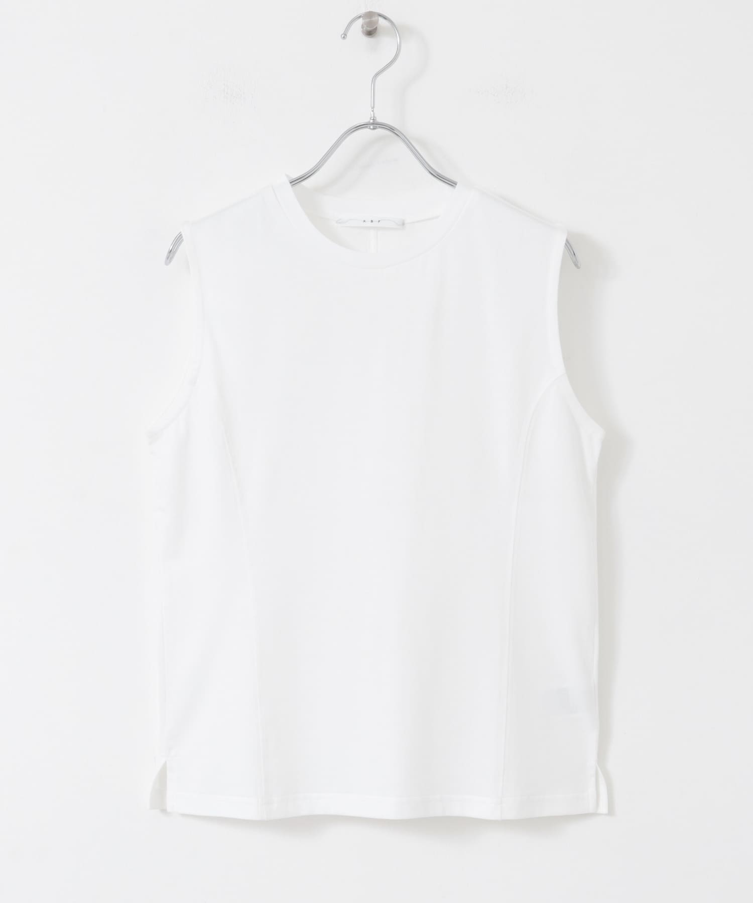 デザインステッチスリーブレスカットソー OFF one