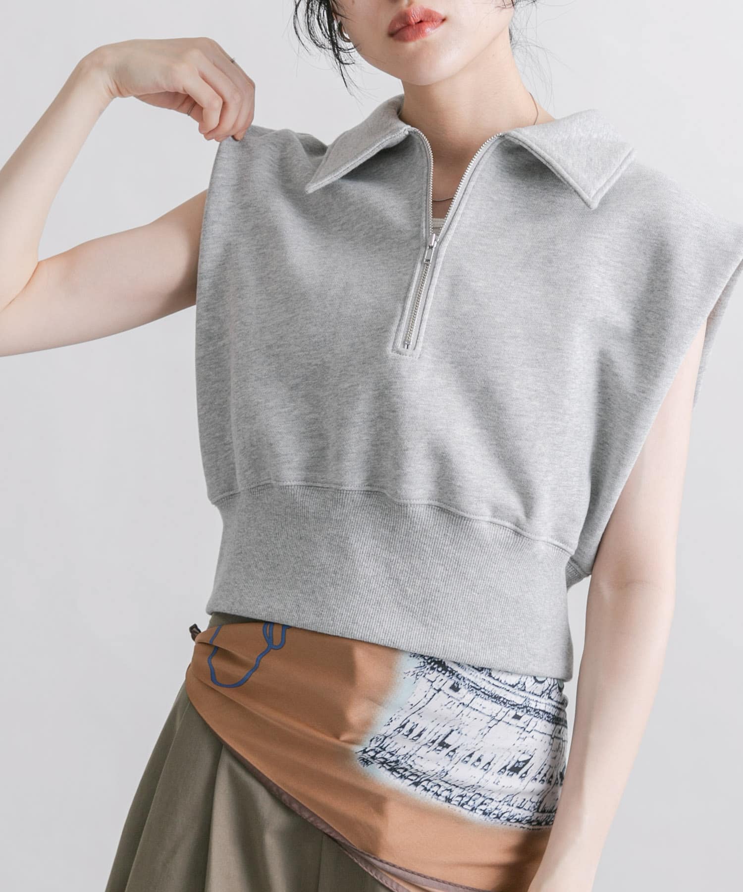 TOP GRAY