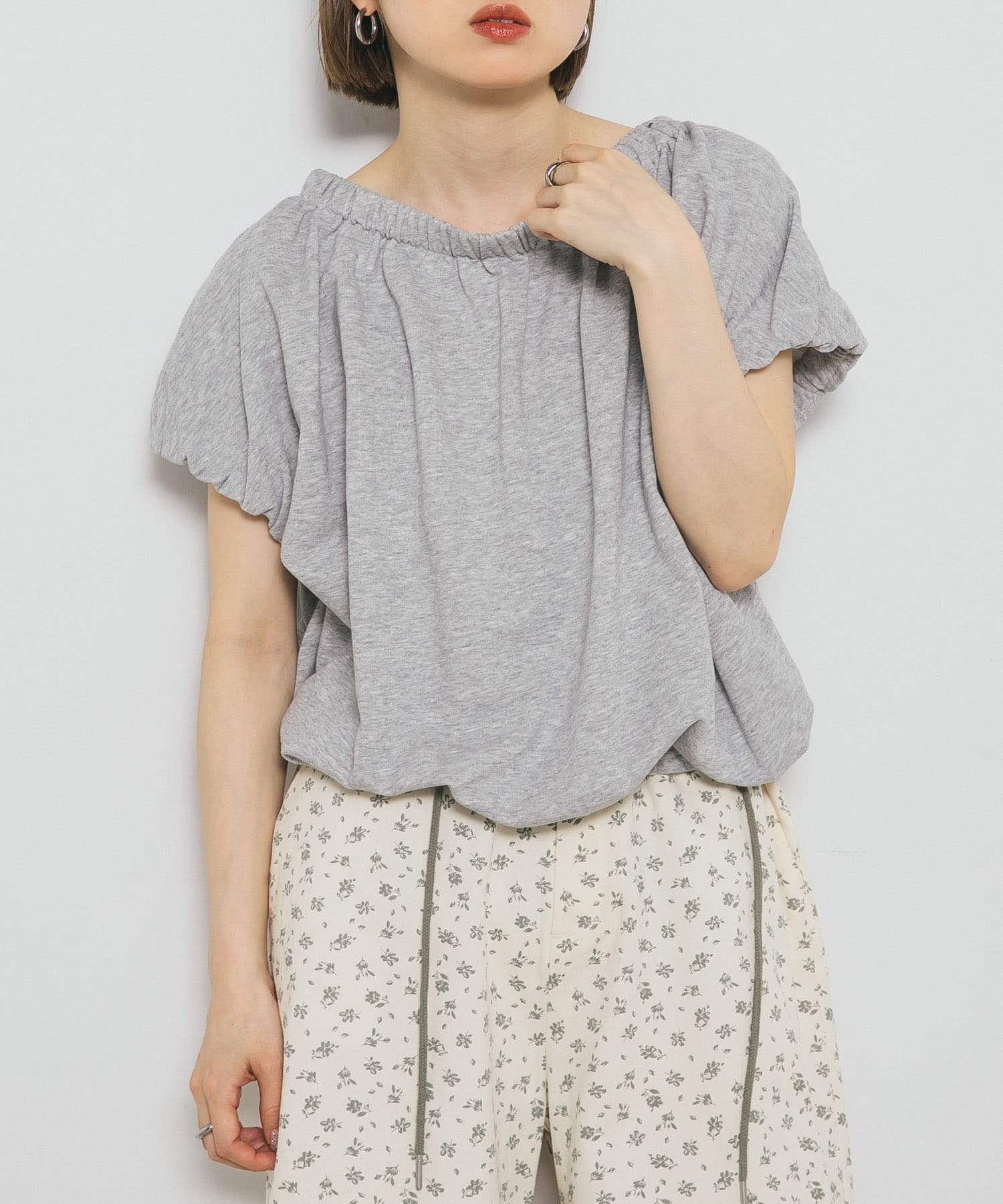 身長：153cm サイズ：one