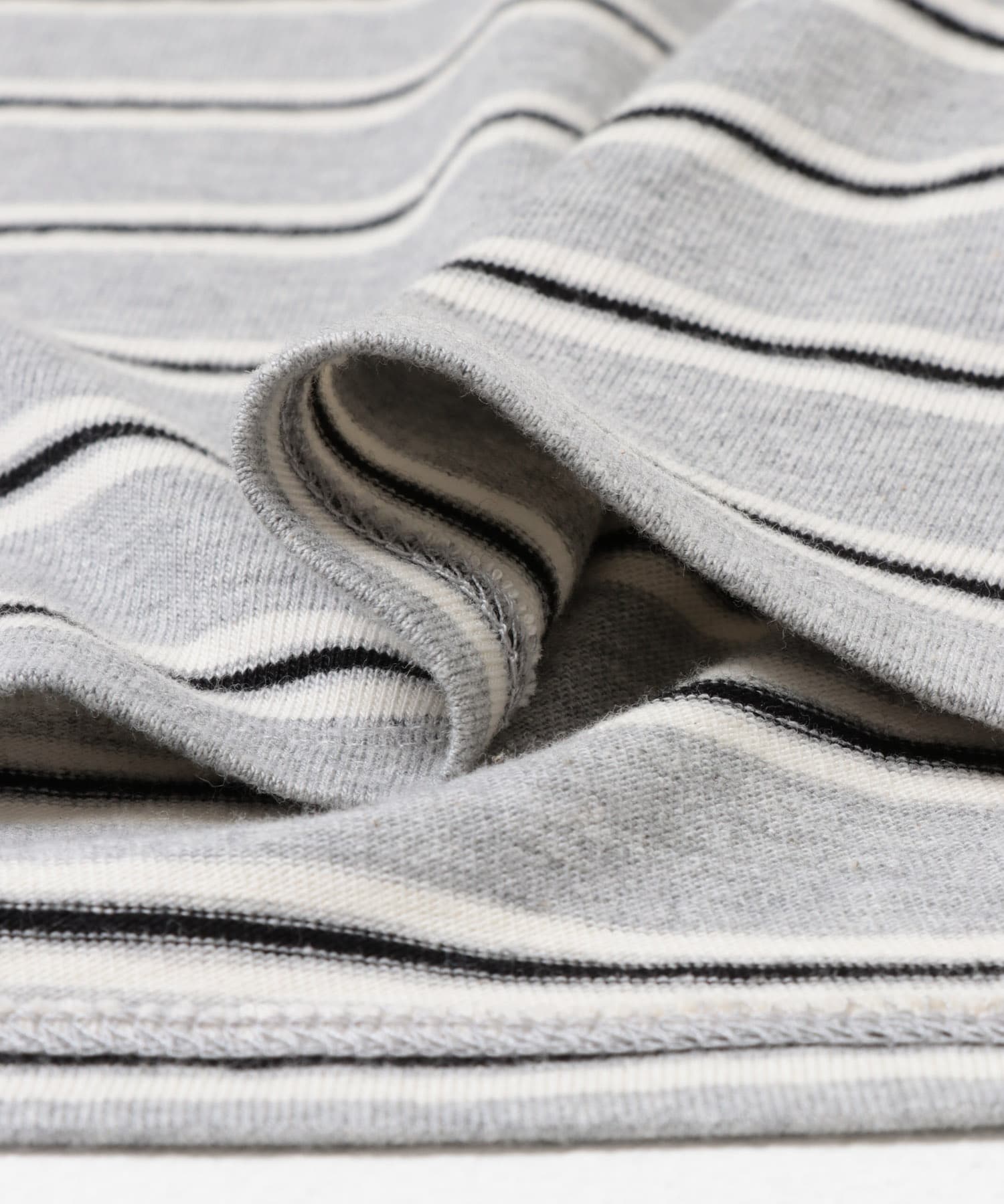 TOP GRAY