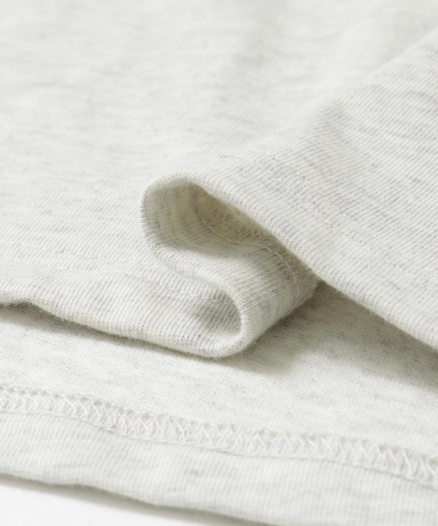シャーリングプリントTEE OATMEAL one