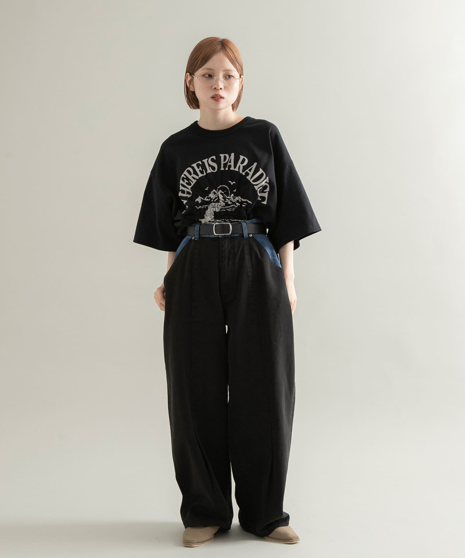 シャーリングプリントトップ KBF（ケイビーエフ）の「シャーリングプリントTEE（Tシャツ/カットソー