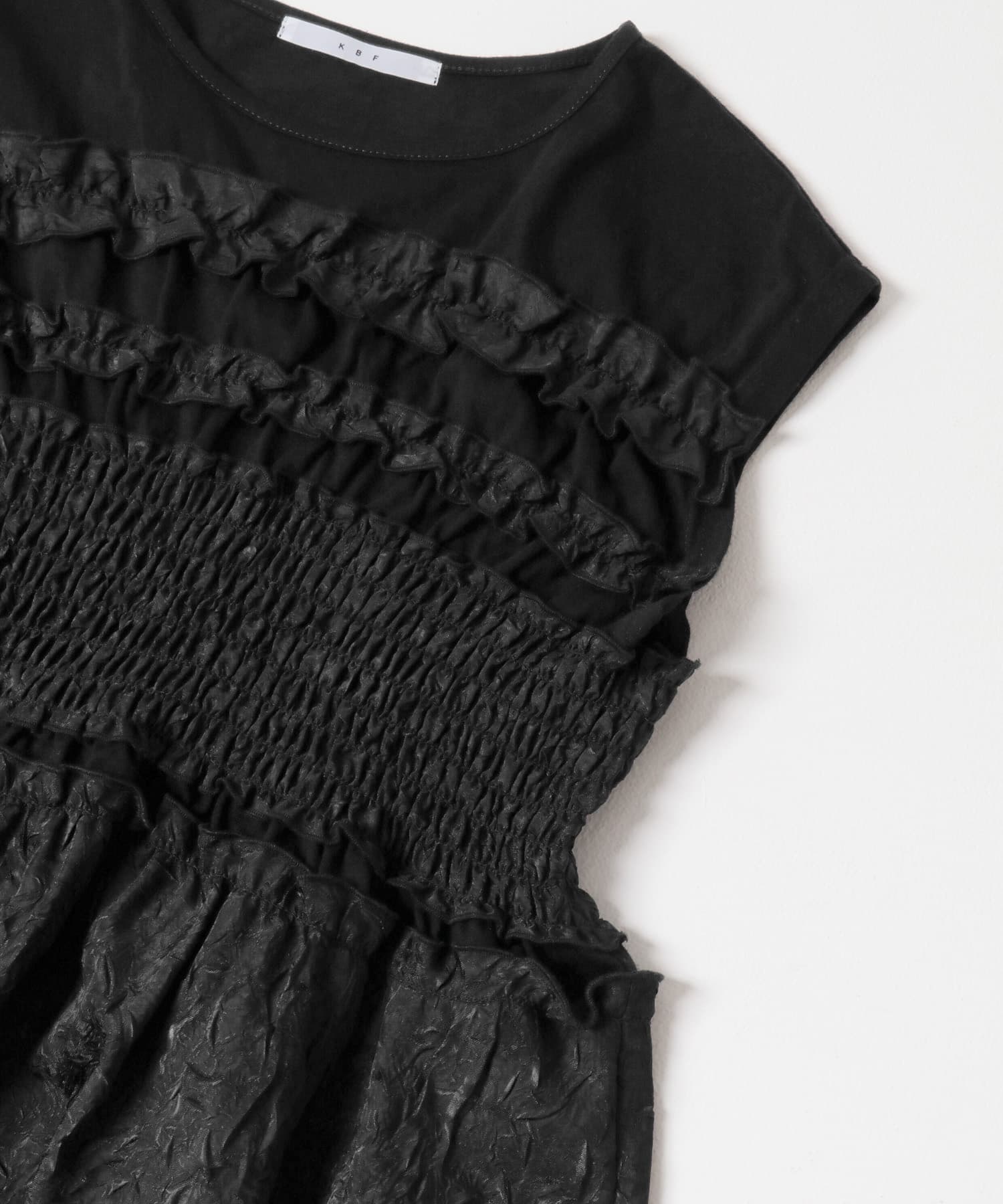 フリルドッキングカットソー BLACK one