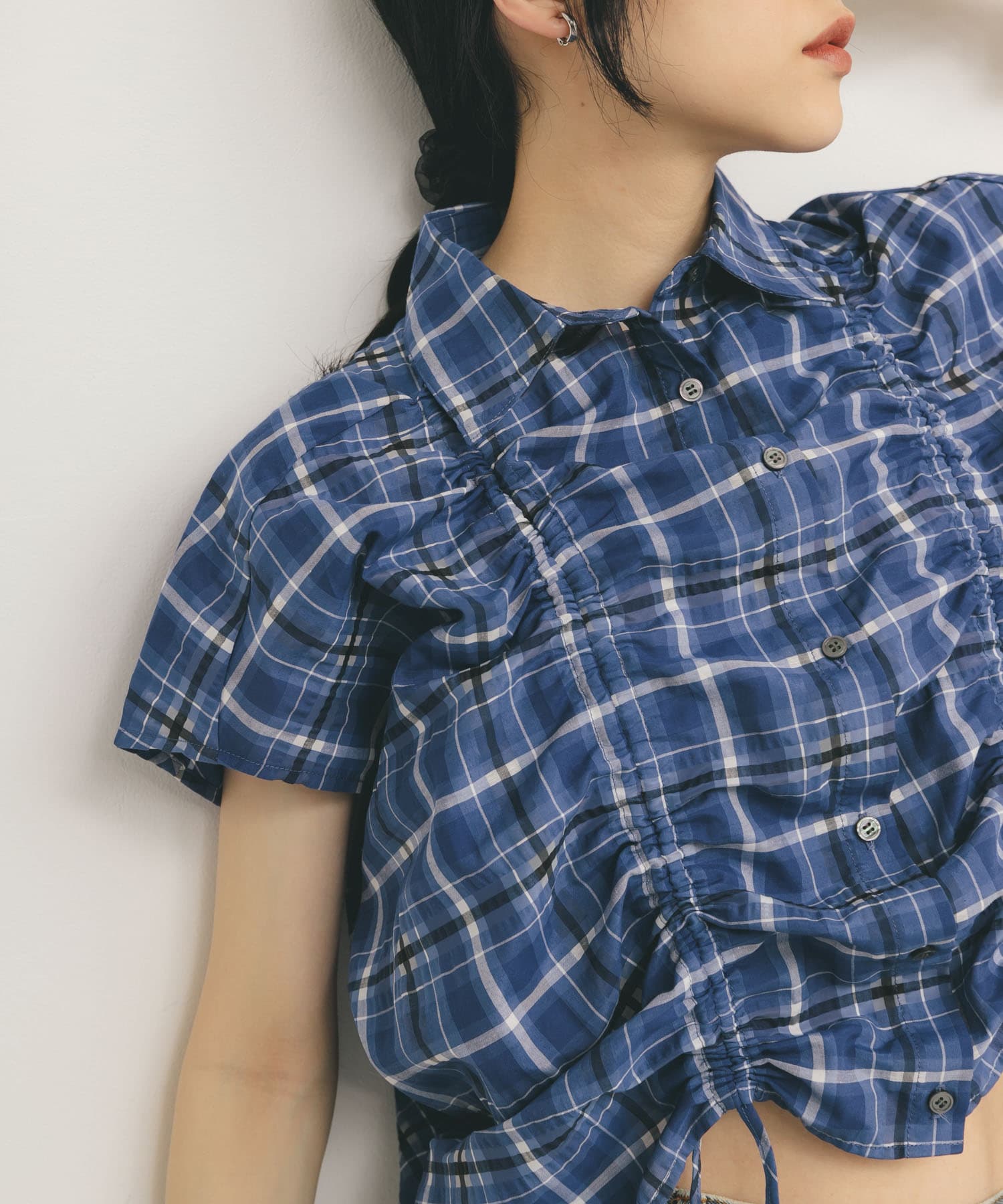 ドロストシアーチェックブラウス