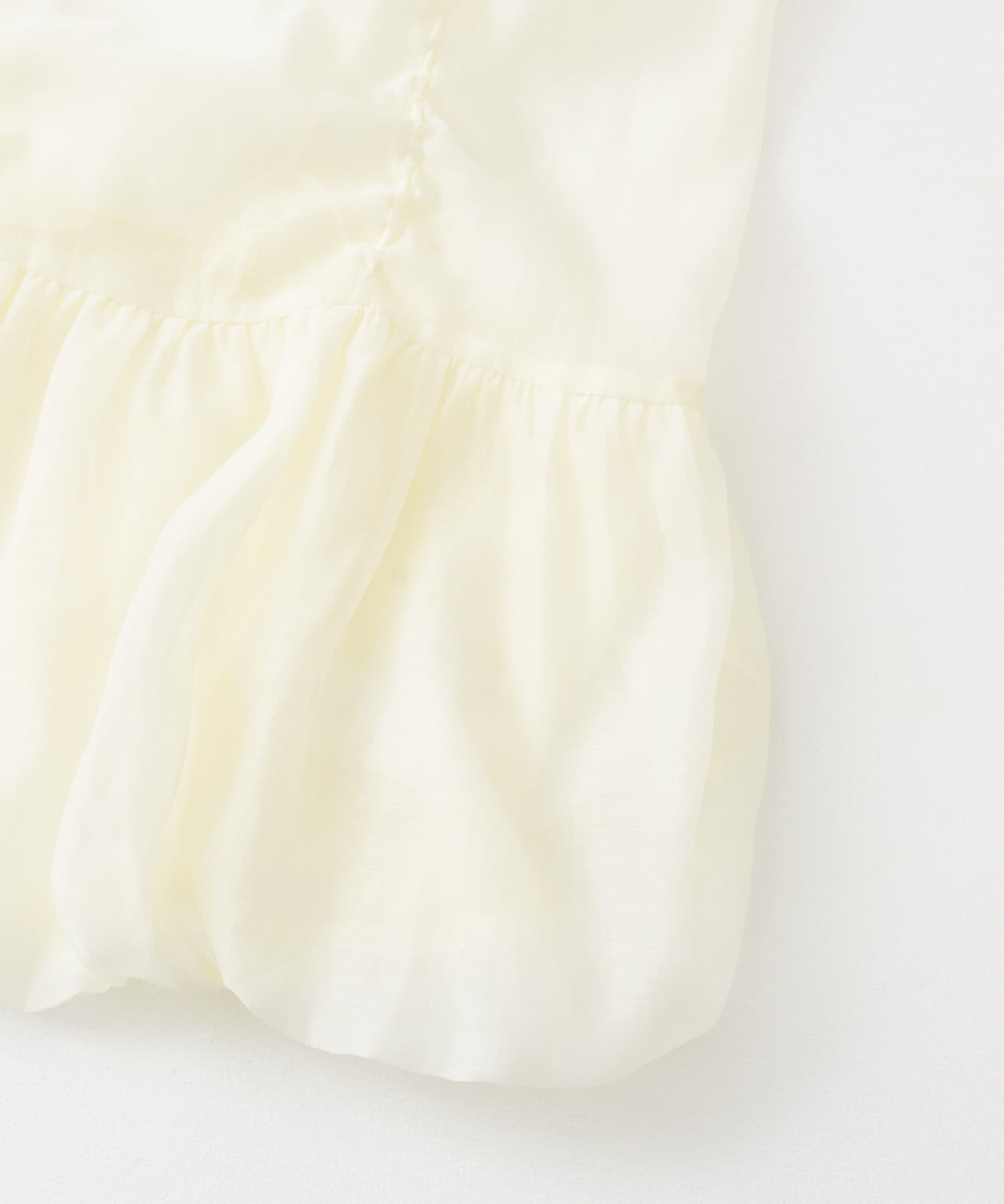 ドロストバルーンスリーブレストップス IVORY one