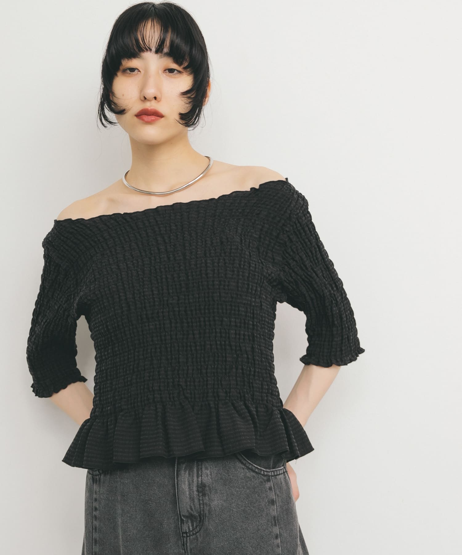 コンパクトシャーリングブラウス