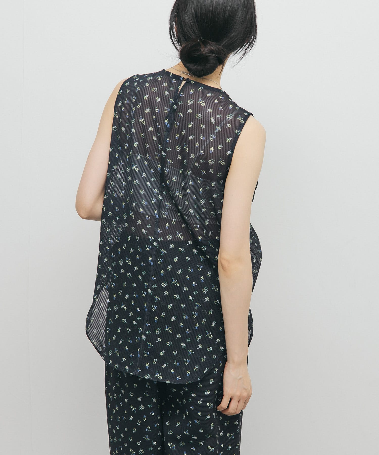 身長：160cm サイズ：one