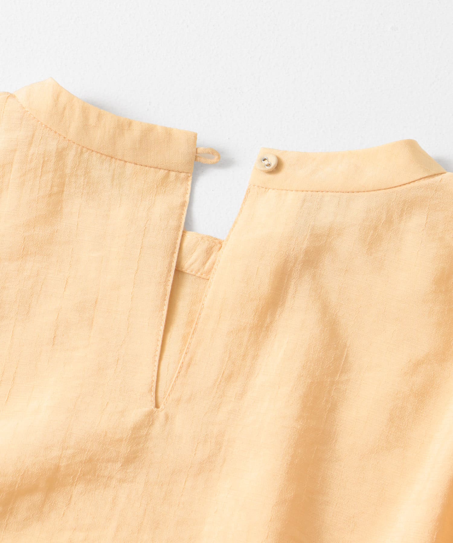 シャーリングスリーブブラウス APRICOT one