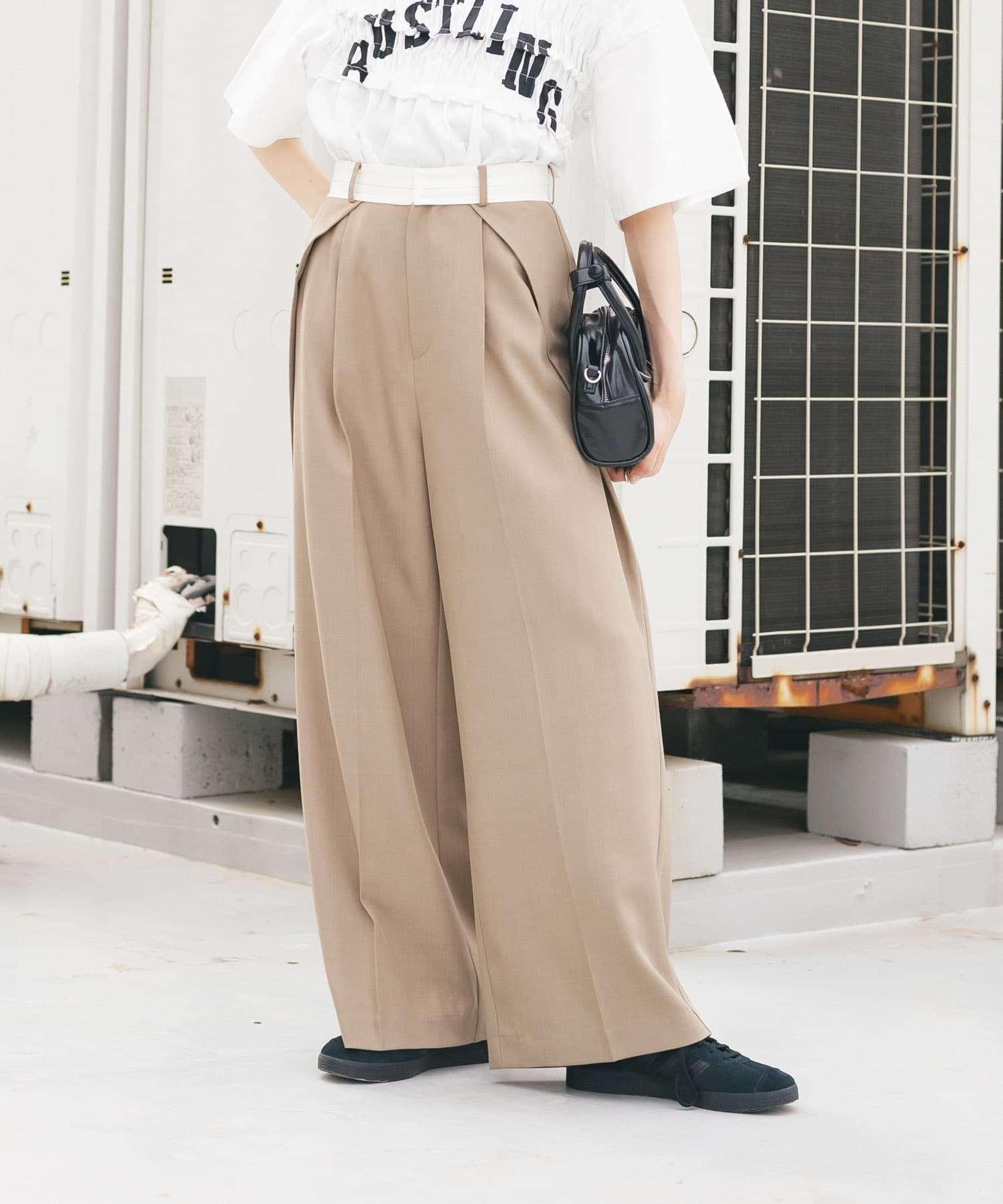 サイドタックスラックス(36 BLACK): ボトム｜URBAN RESEARCH公式