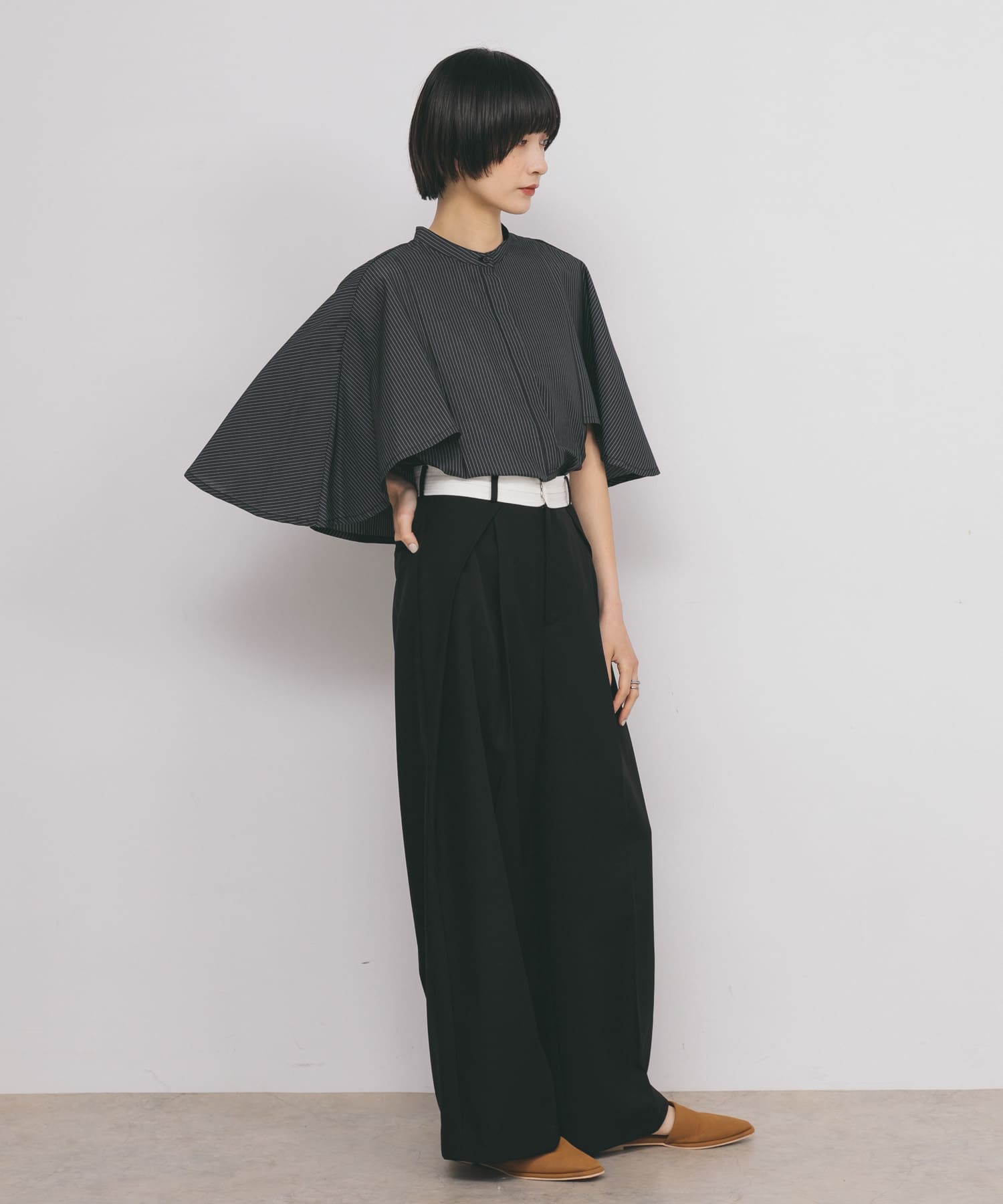 サイドタックスラックス(36 BLACK): ボトム｜URBAN RESEARCH公式