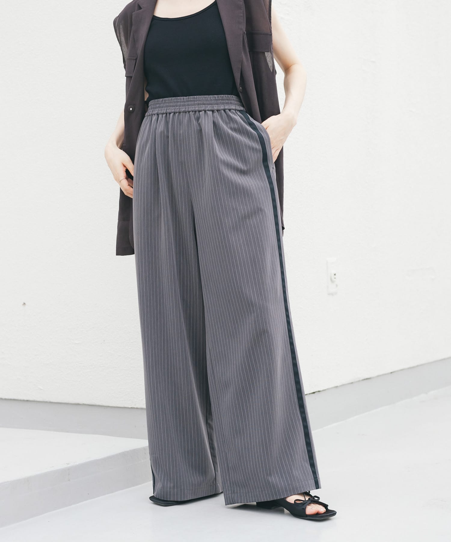 ストライプラインイージーパンツ