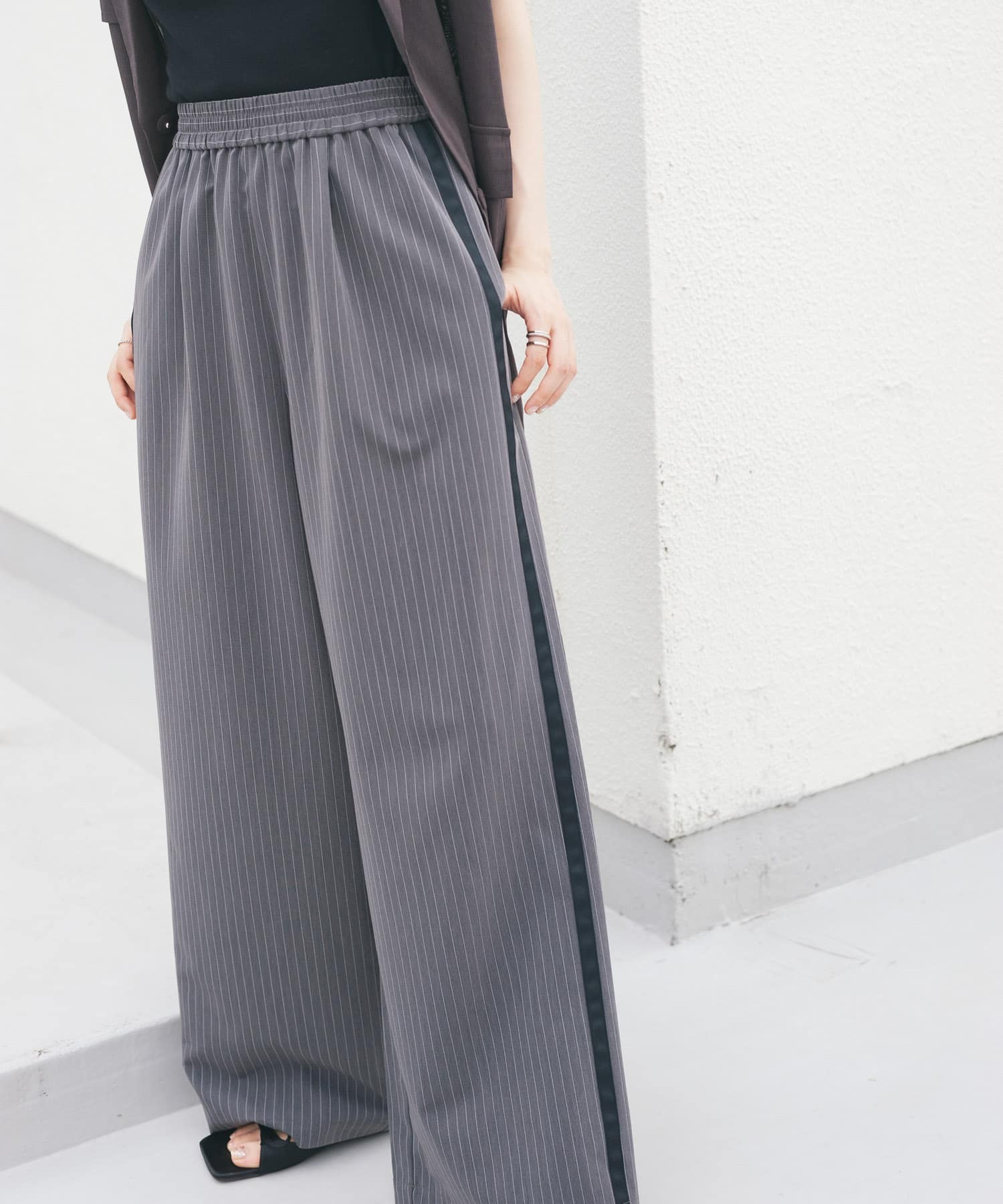 ストライプラインイージーパンツ(one NAVY): ボトム｜URBAN RESEARCH