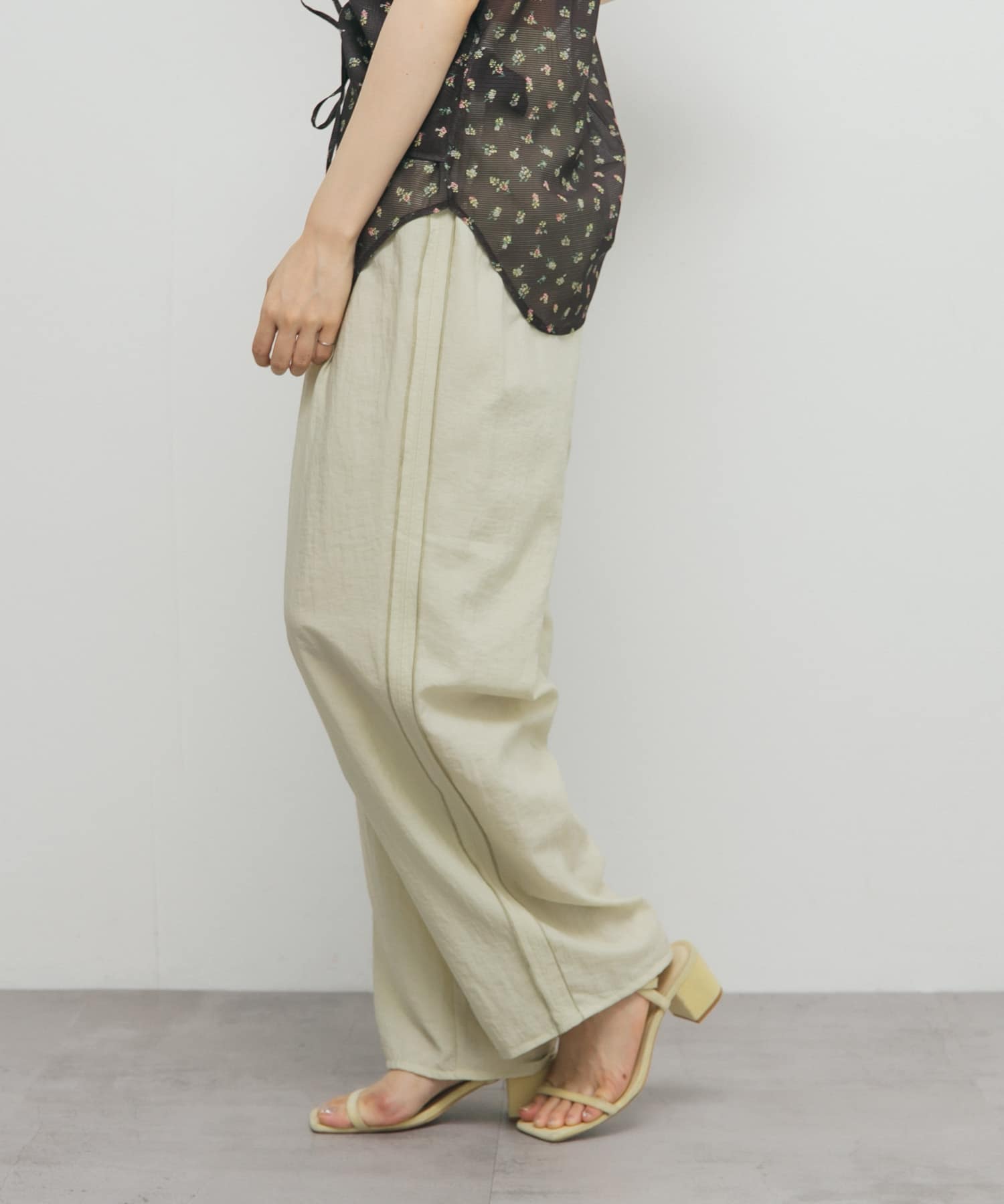 L.BEIGE