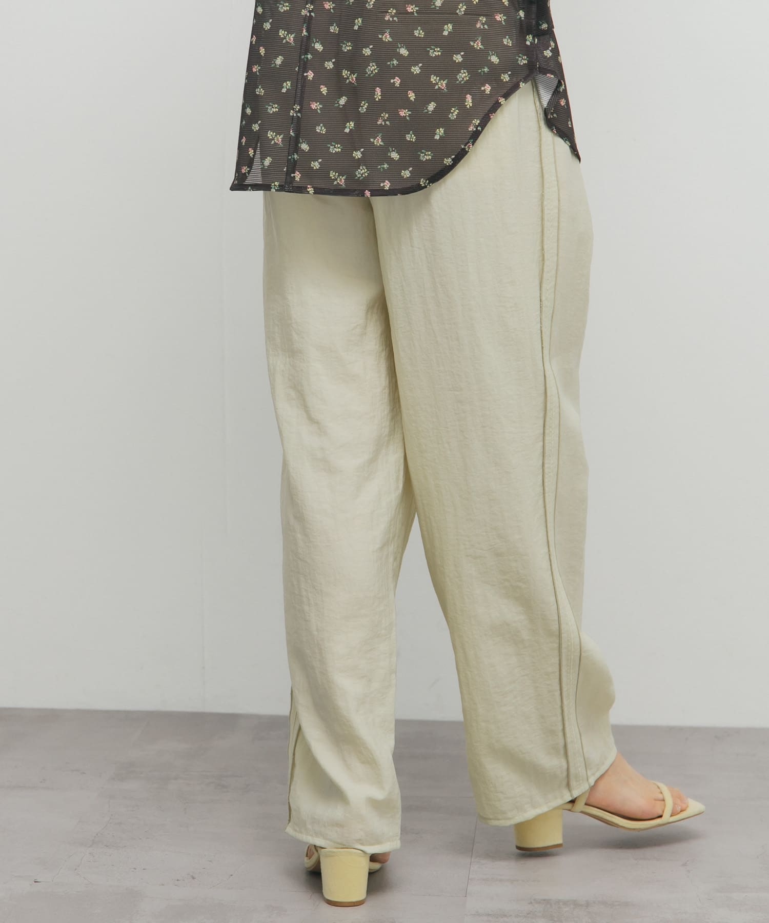 L.BEIGE