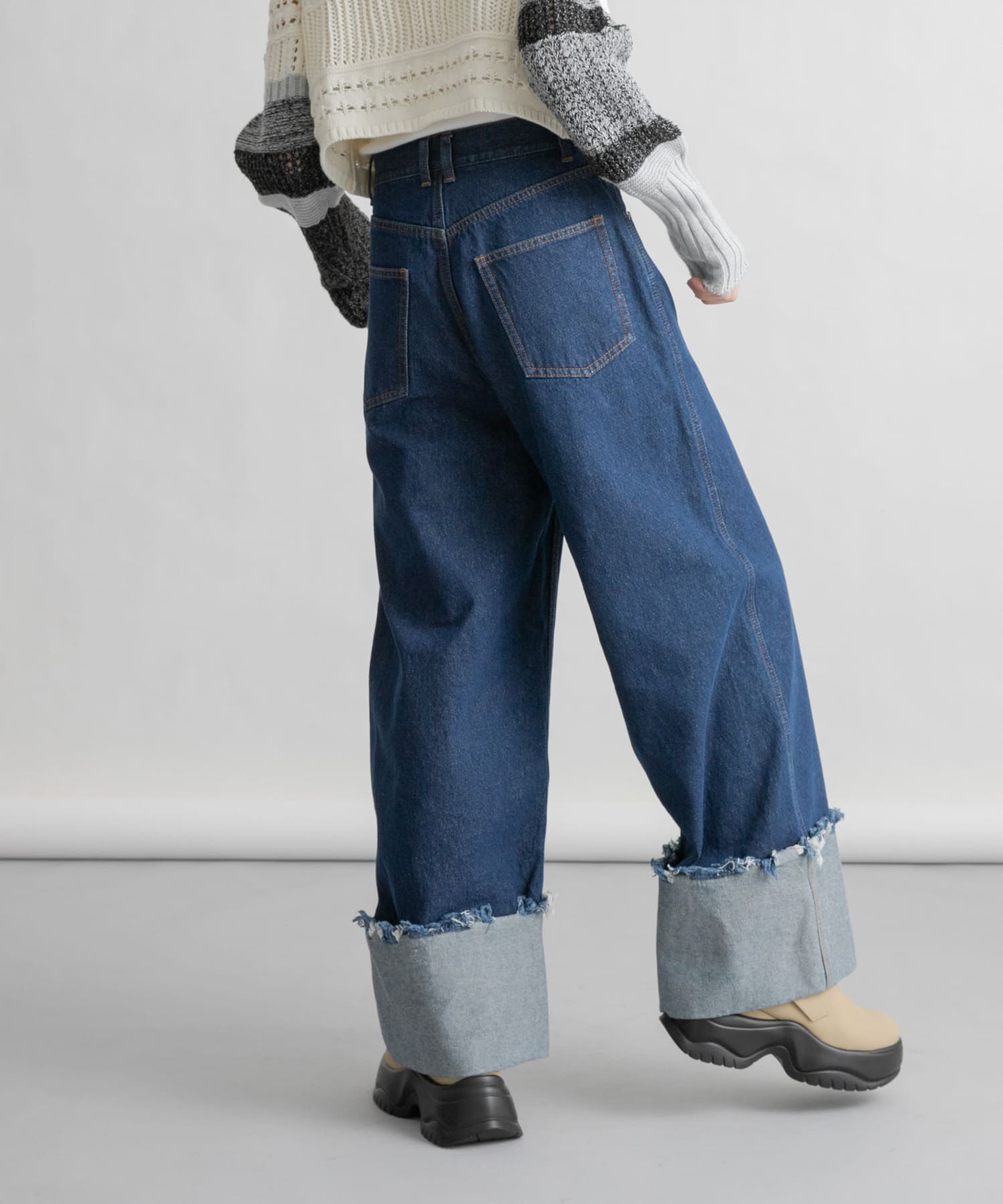 ロールアップワイドデニム