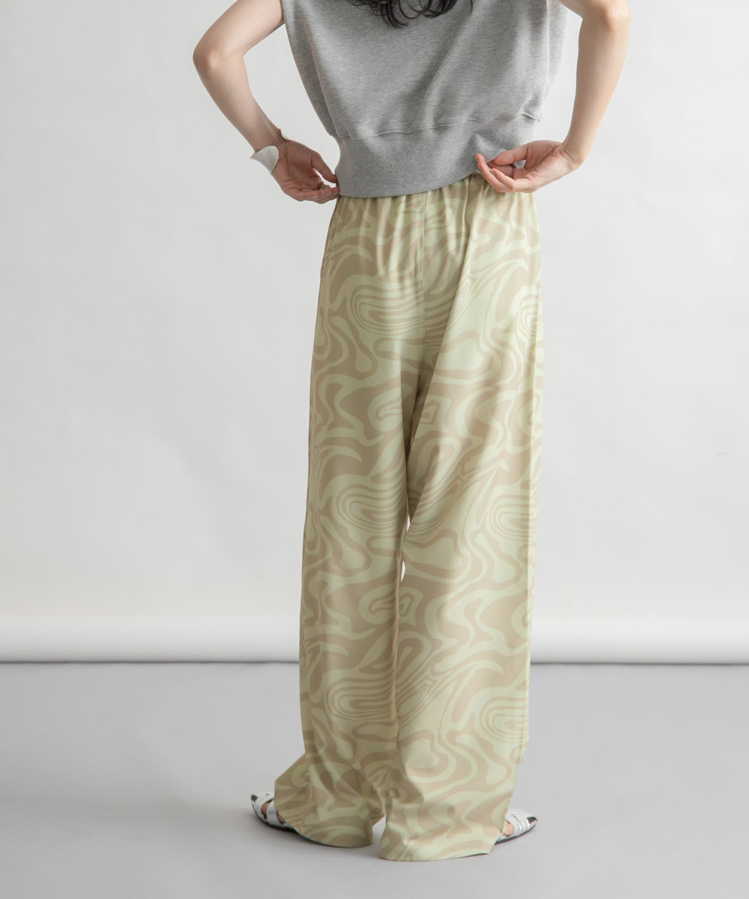 身長：160cm サイズ：one