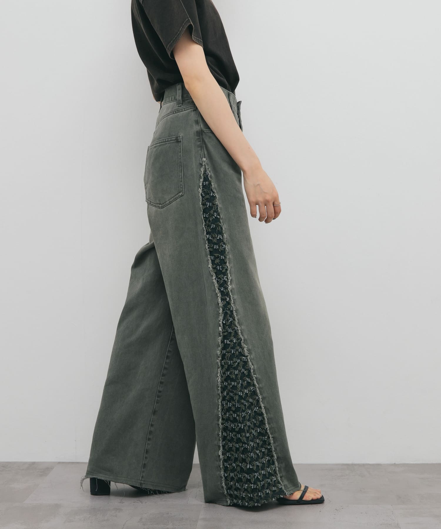 身長：160cm サイズ：36