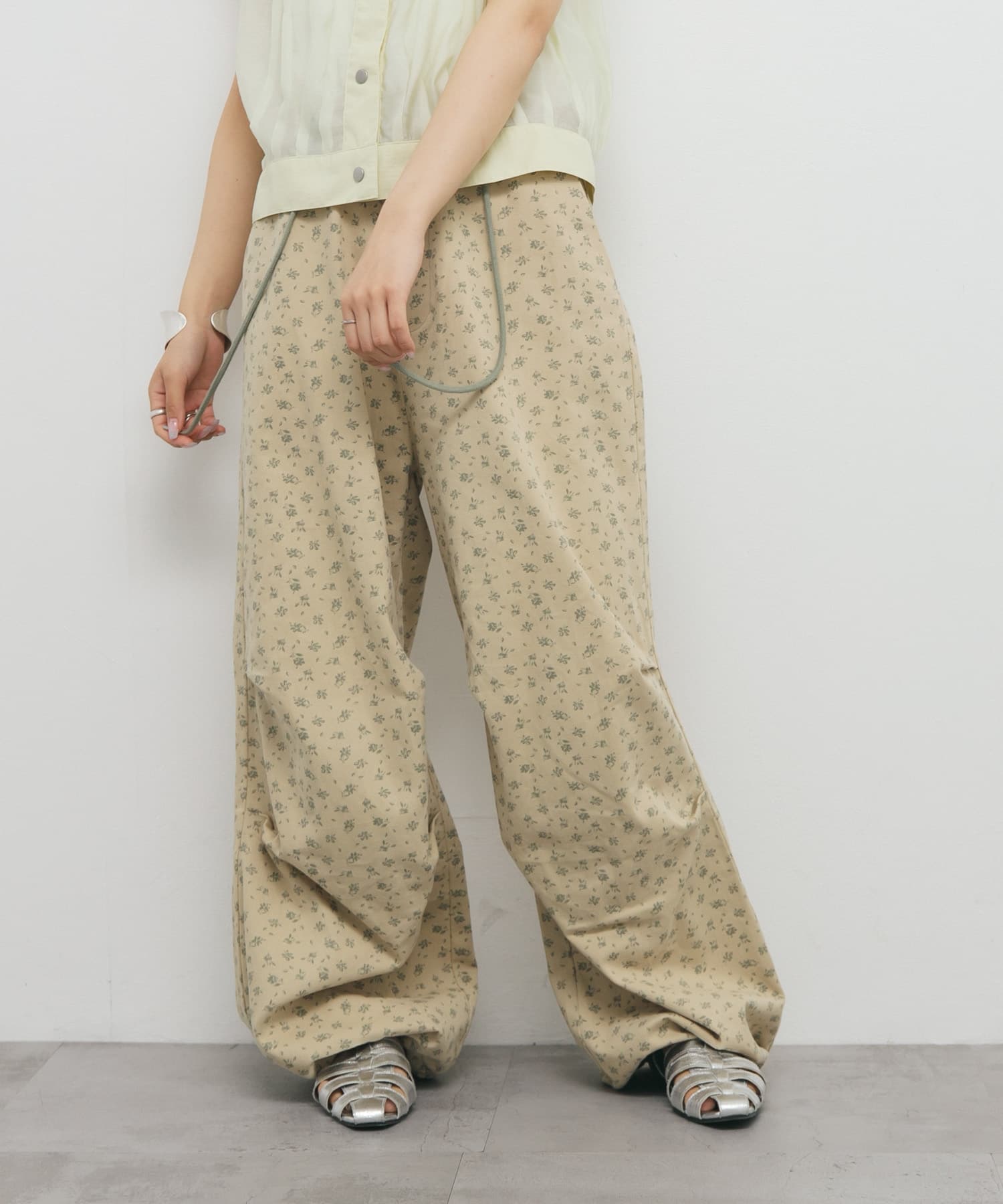 身長：153cm サイズ：one