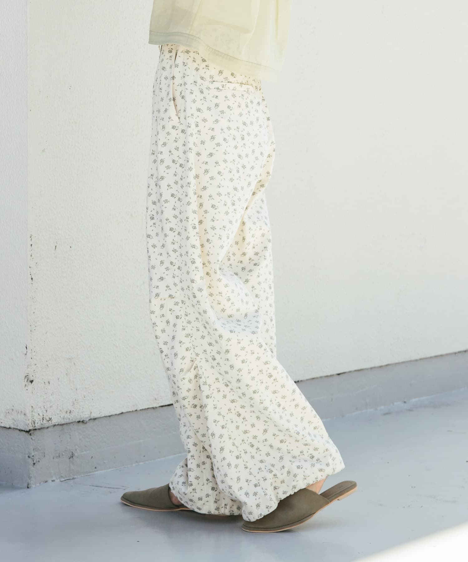 IVORY
