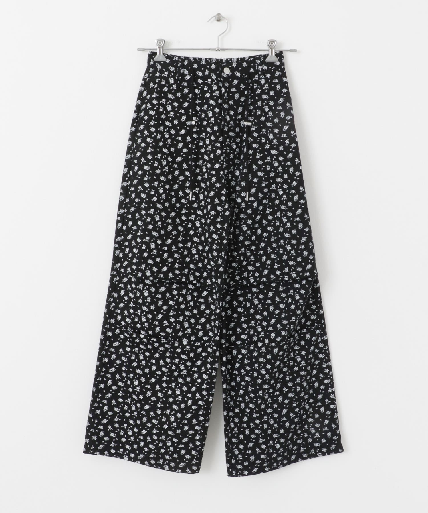 花 ページ フラワープリントドロストパンツ(one BLACK): ボトム｜URBAN