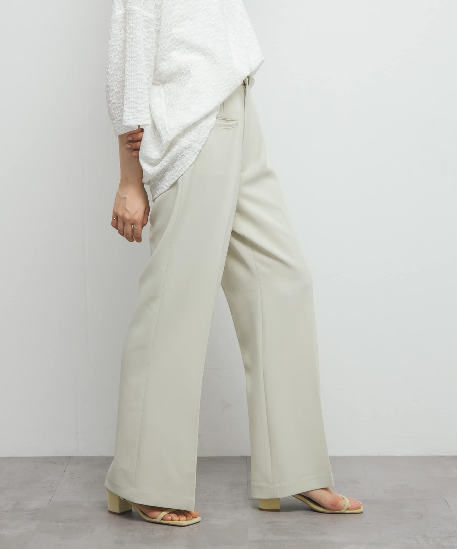 L.BEIGE