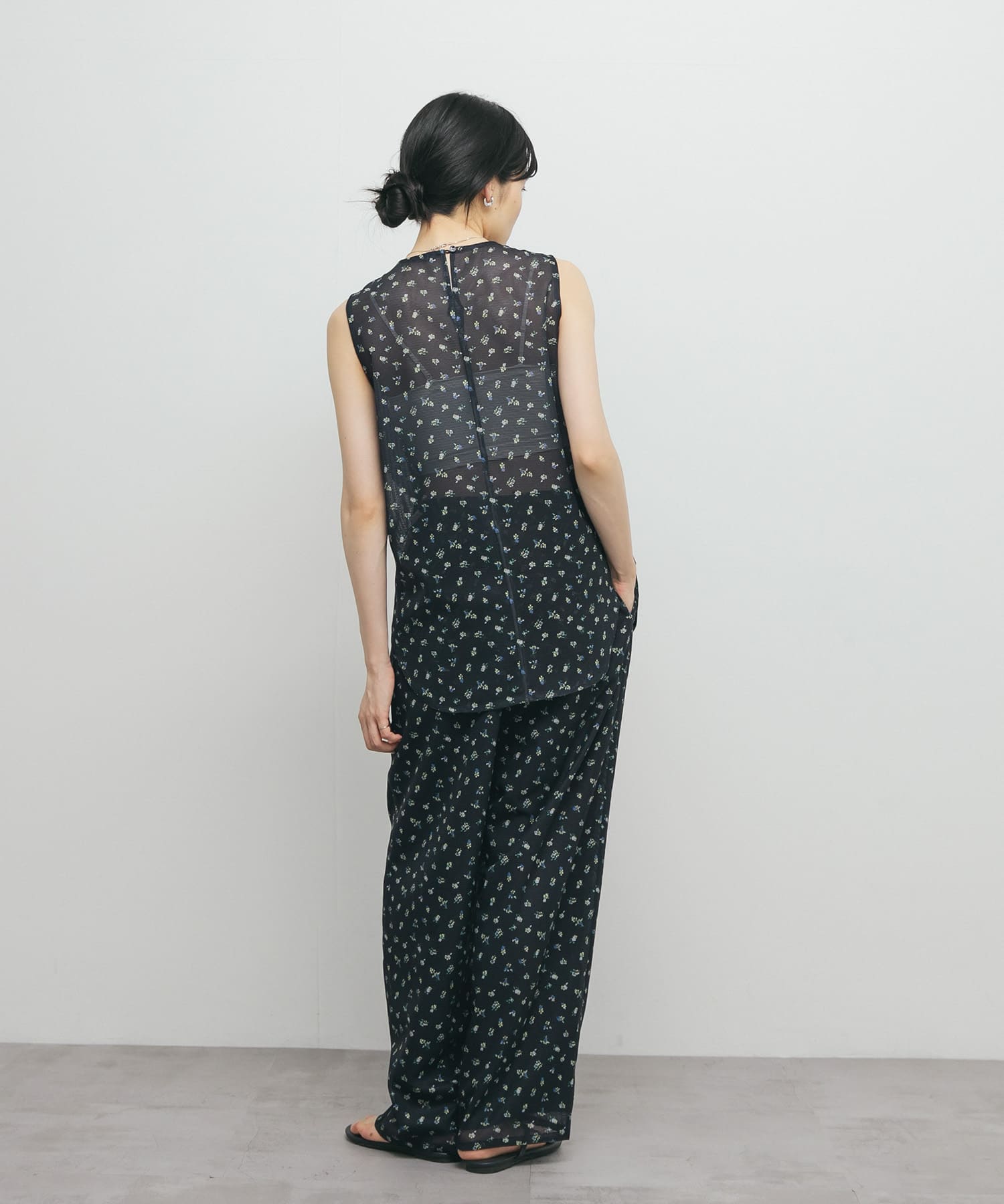 身長：160cm サイズ：one