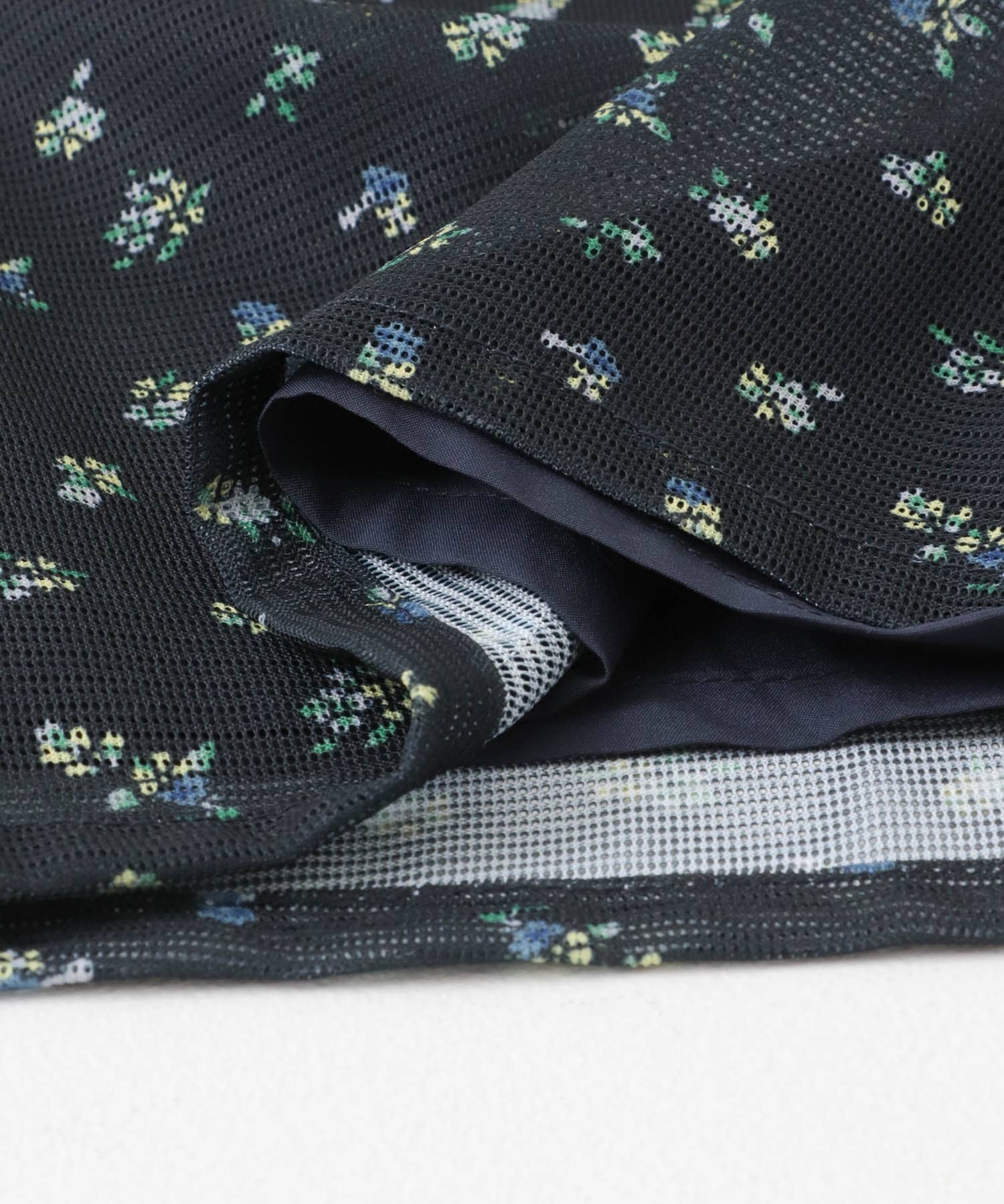 フラワープリントメッシュパンツ(one BROWN): ボトム｜URBAN