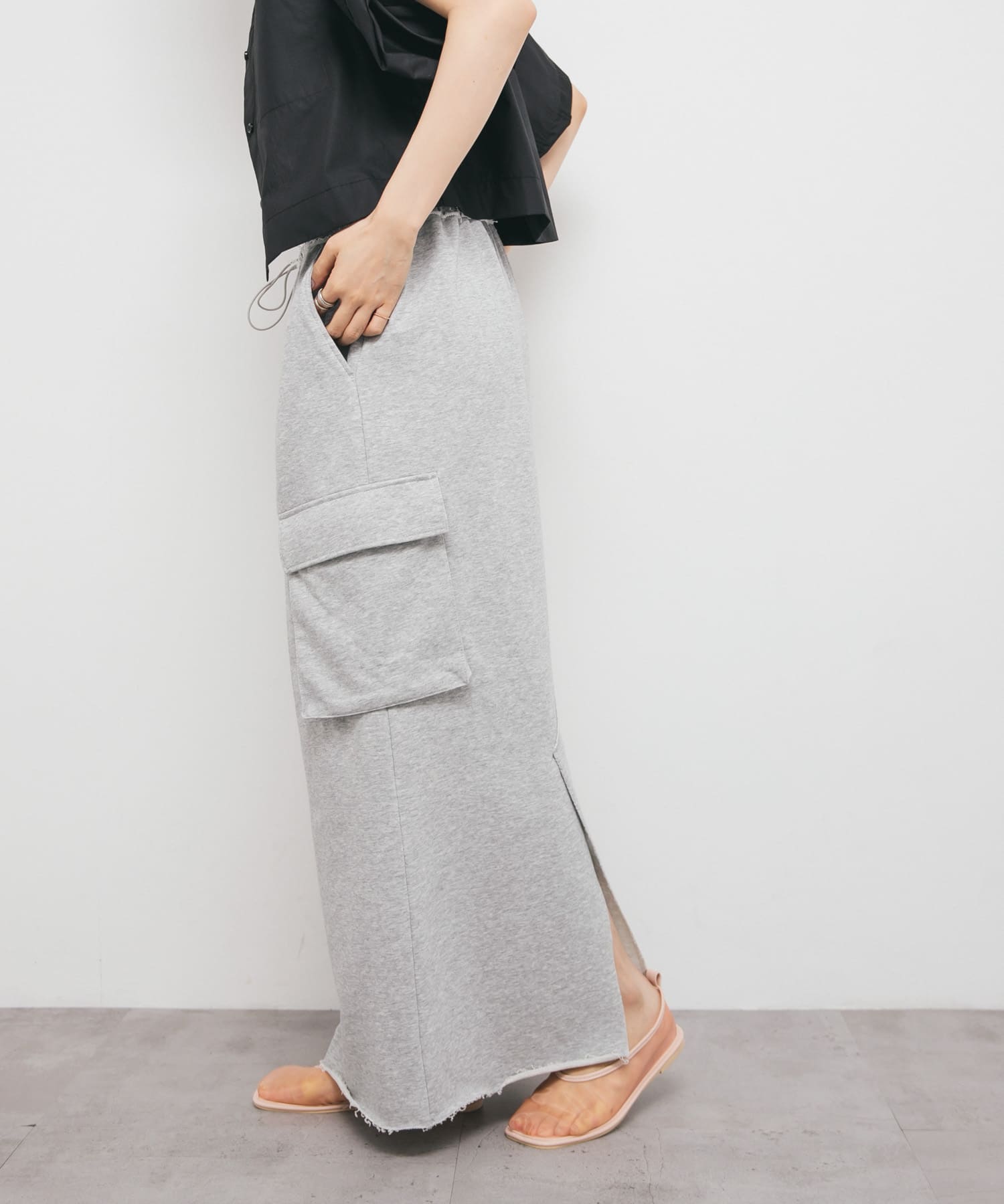 TOP GRAY