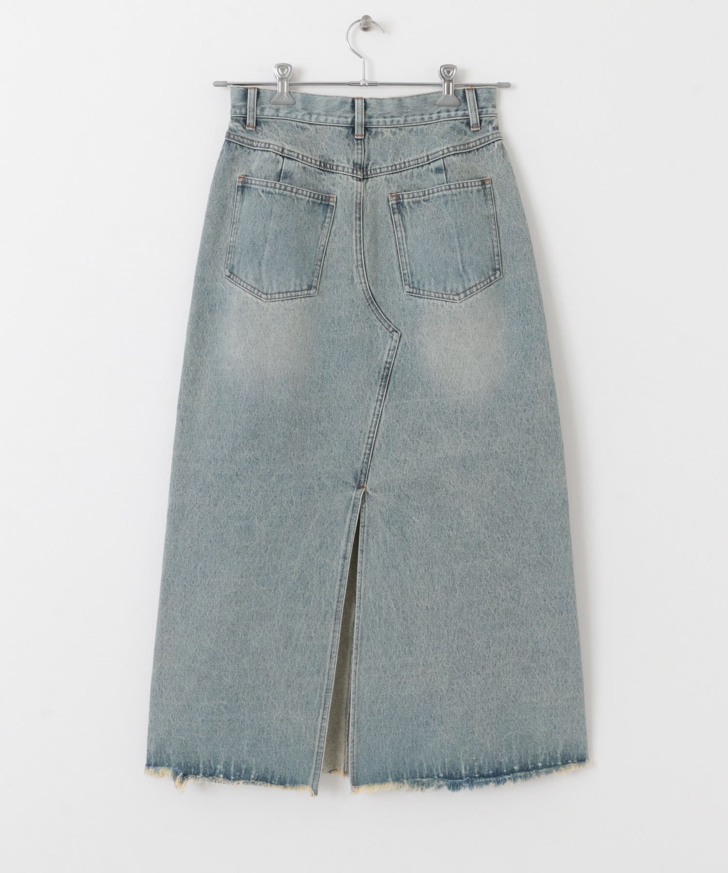 バックスリットデニムスカート L.BLUE one