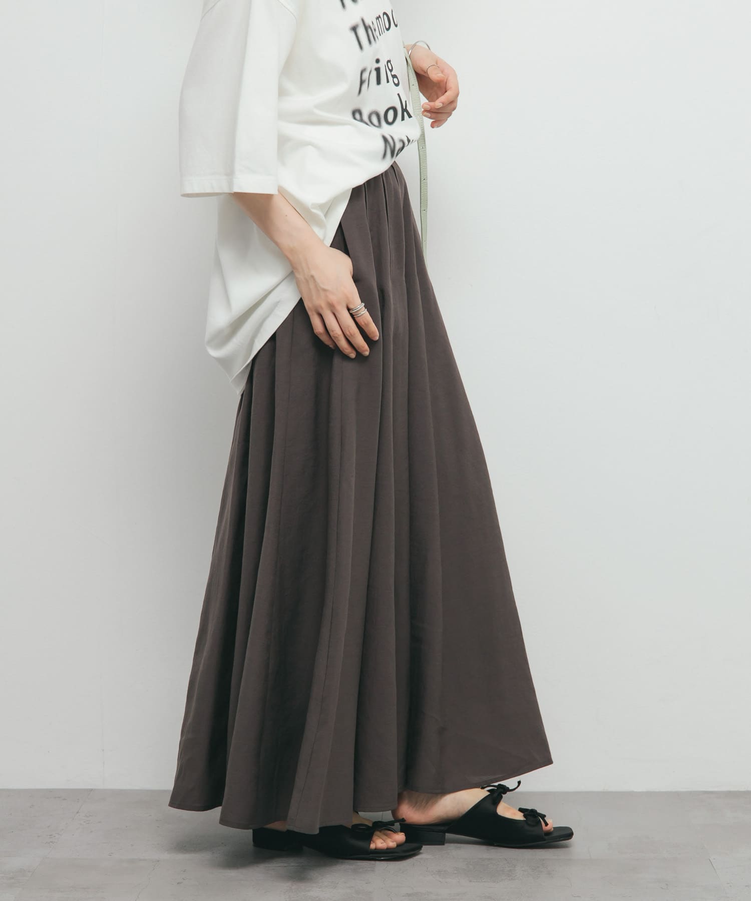 ワイドフレアシアースカート