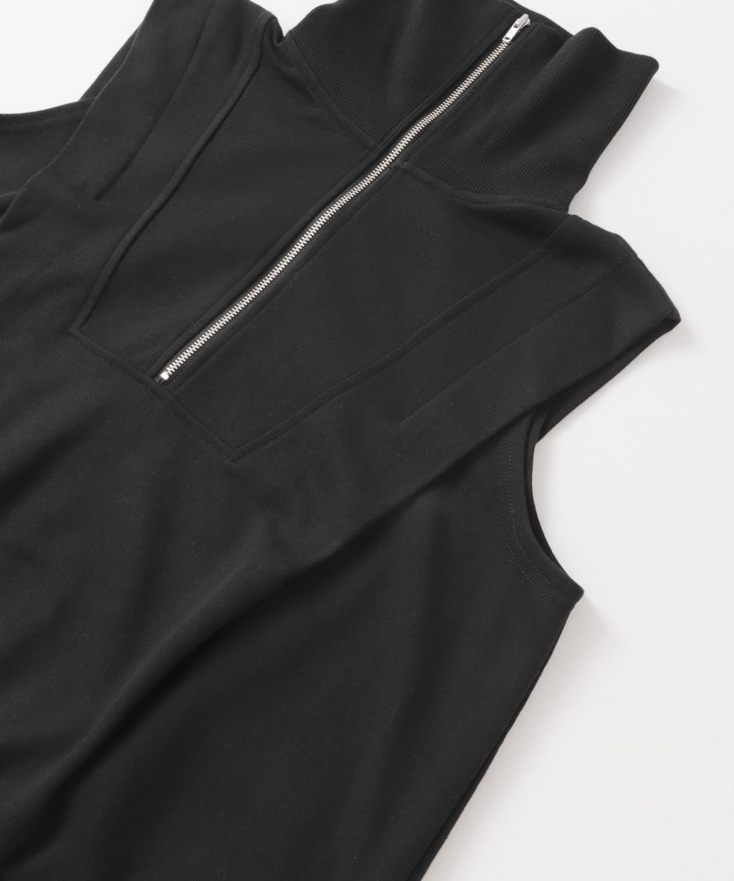 ハーフZIPカットワンピース BLACK one