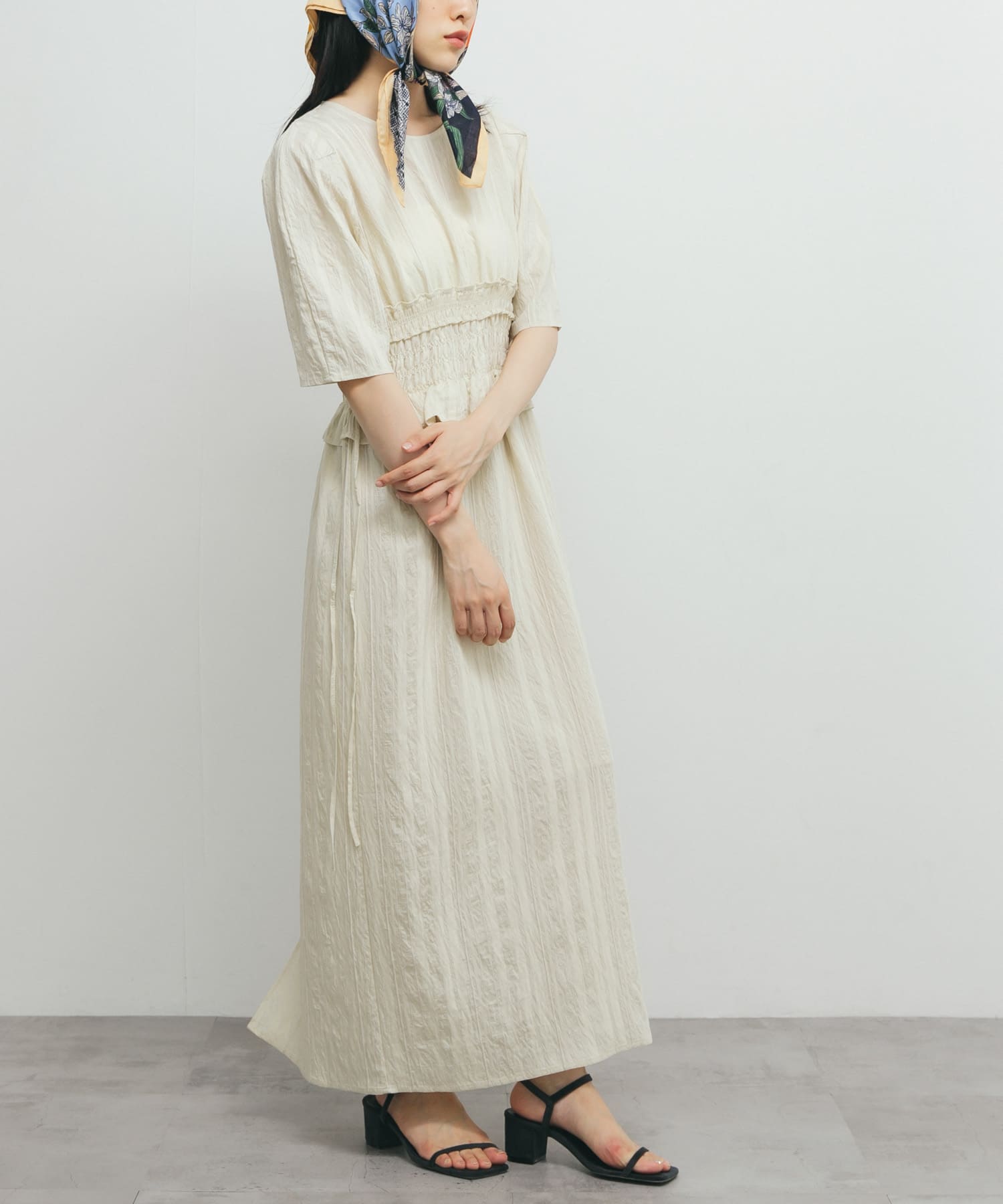 フリルシャーリングドッキングワンピース