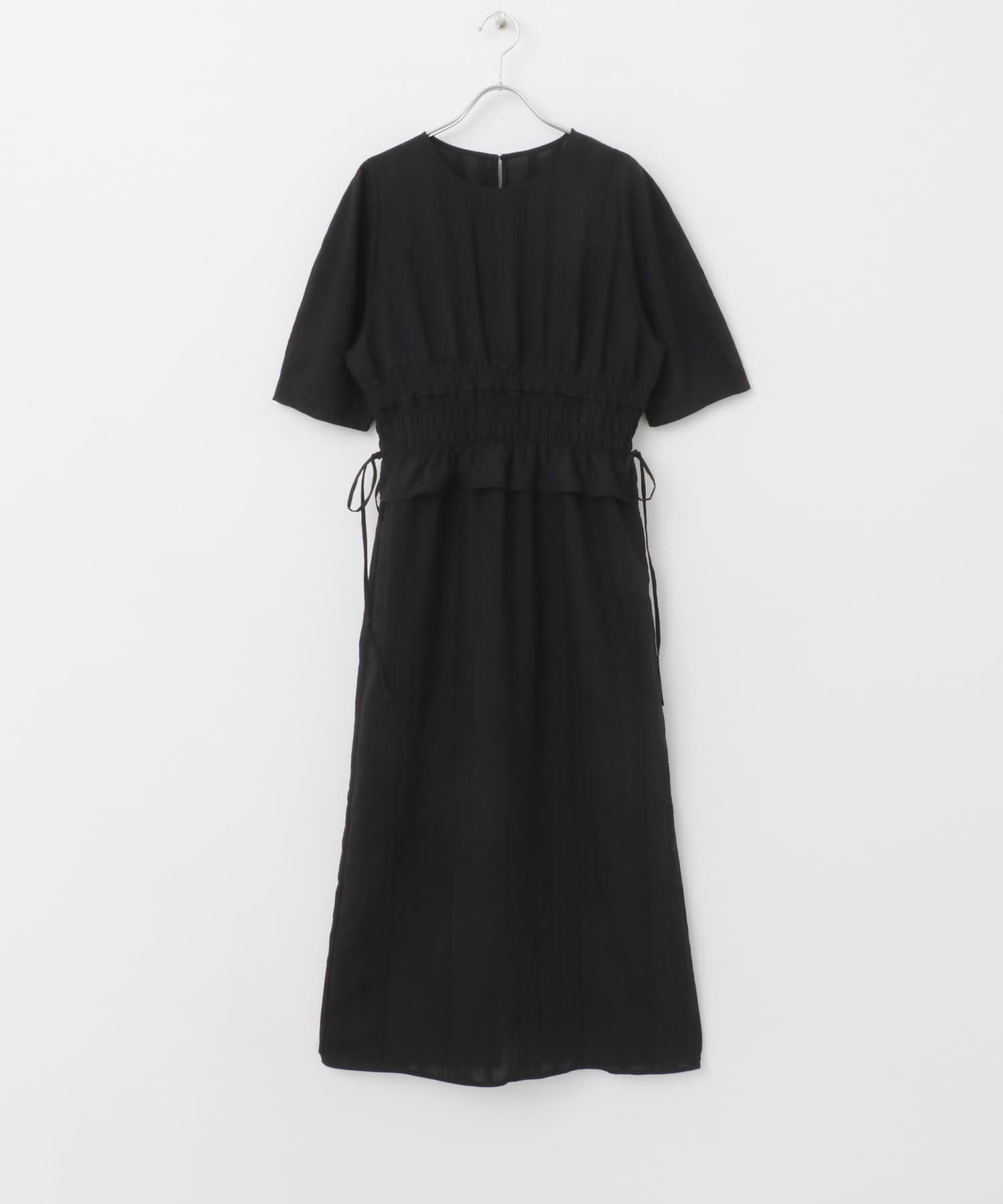 フリルシャーリングドッキングワンピース BLACK one