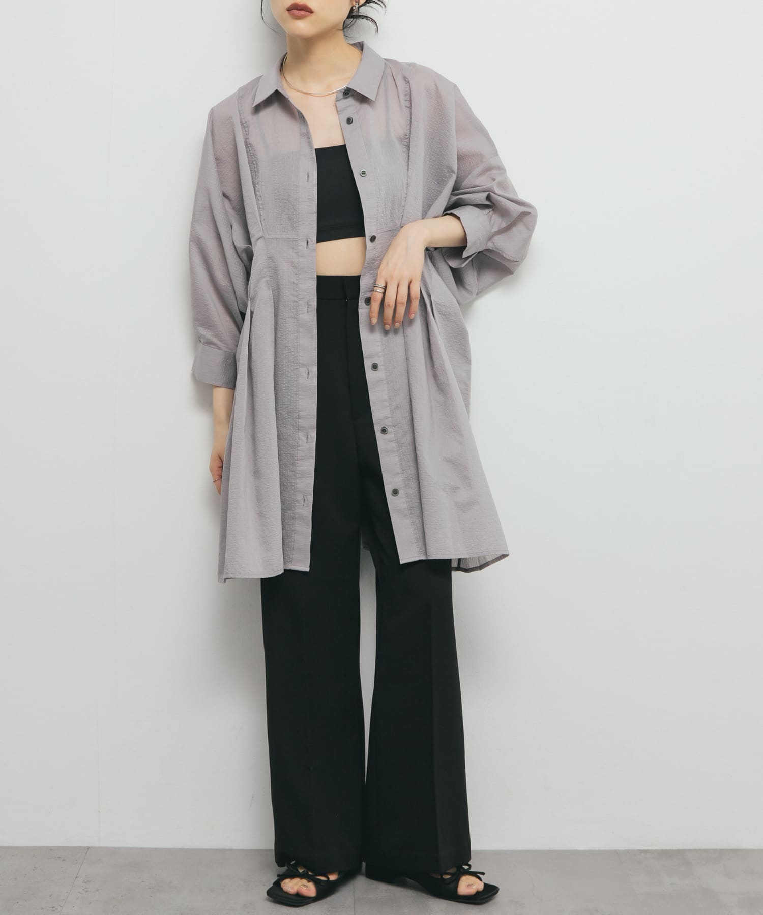 GRAY