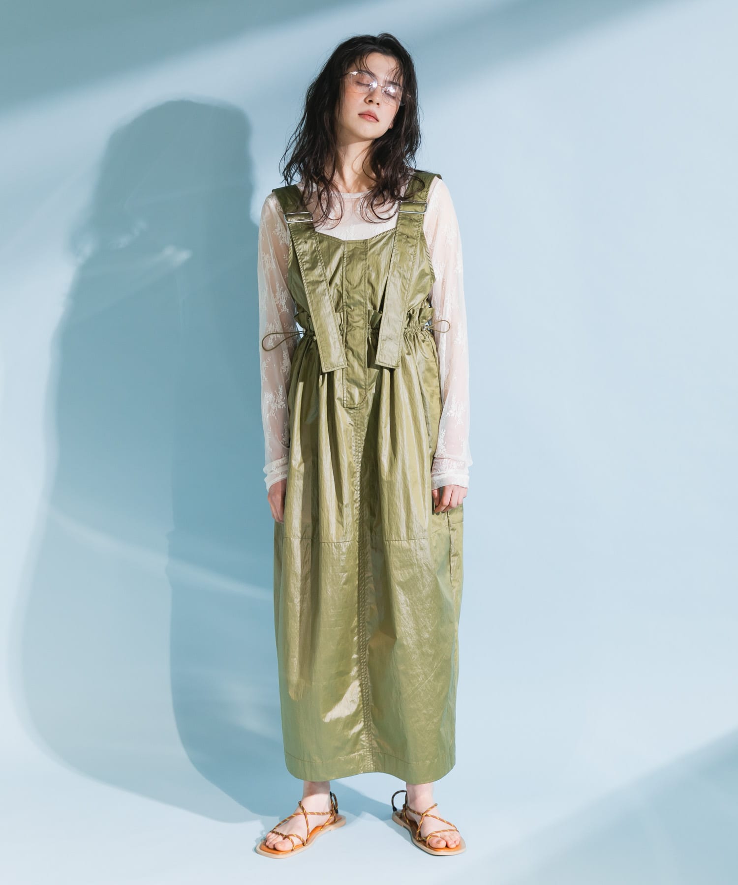 KHAKI