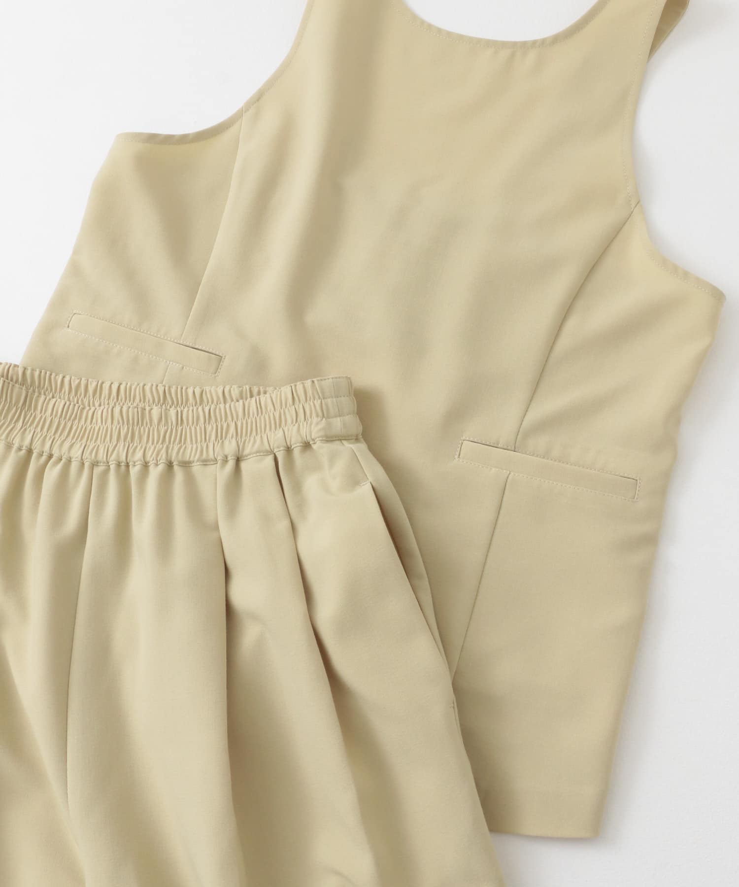 バックオープンベストセットアップ BEIGE one