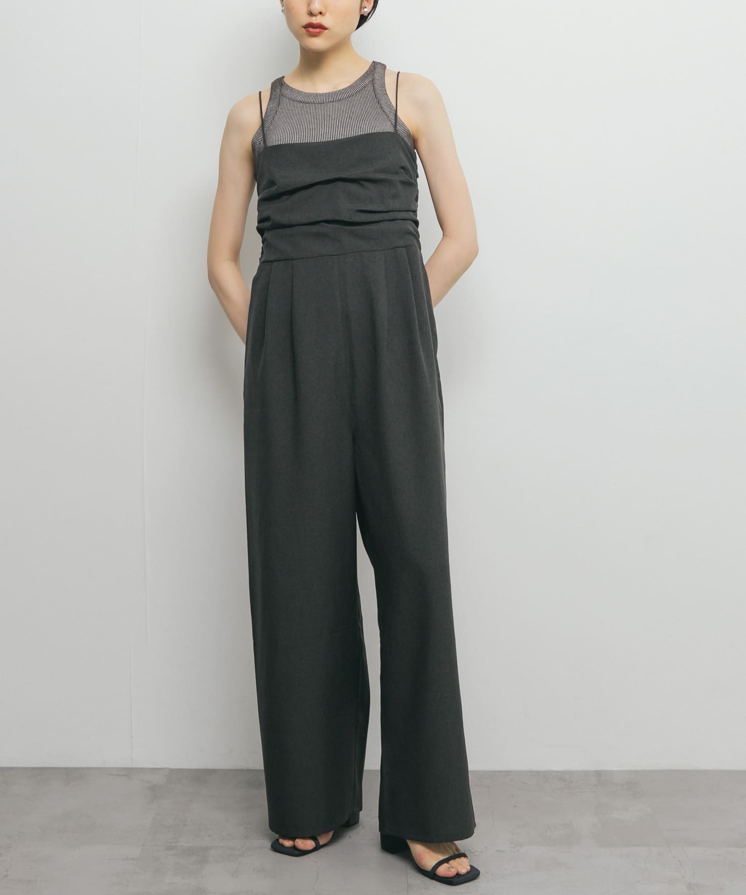 バックオープンキャミサロペット(one BLACK): ボトム｜URBAN RESEARCH