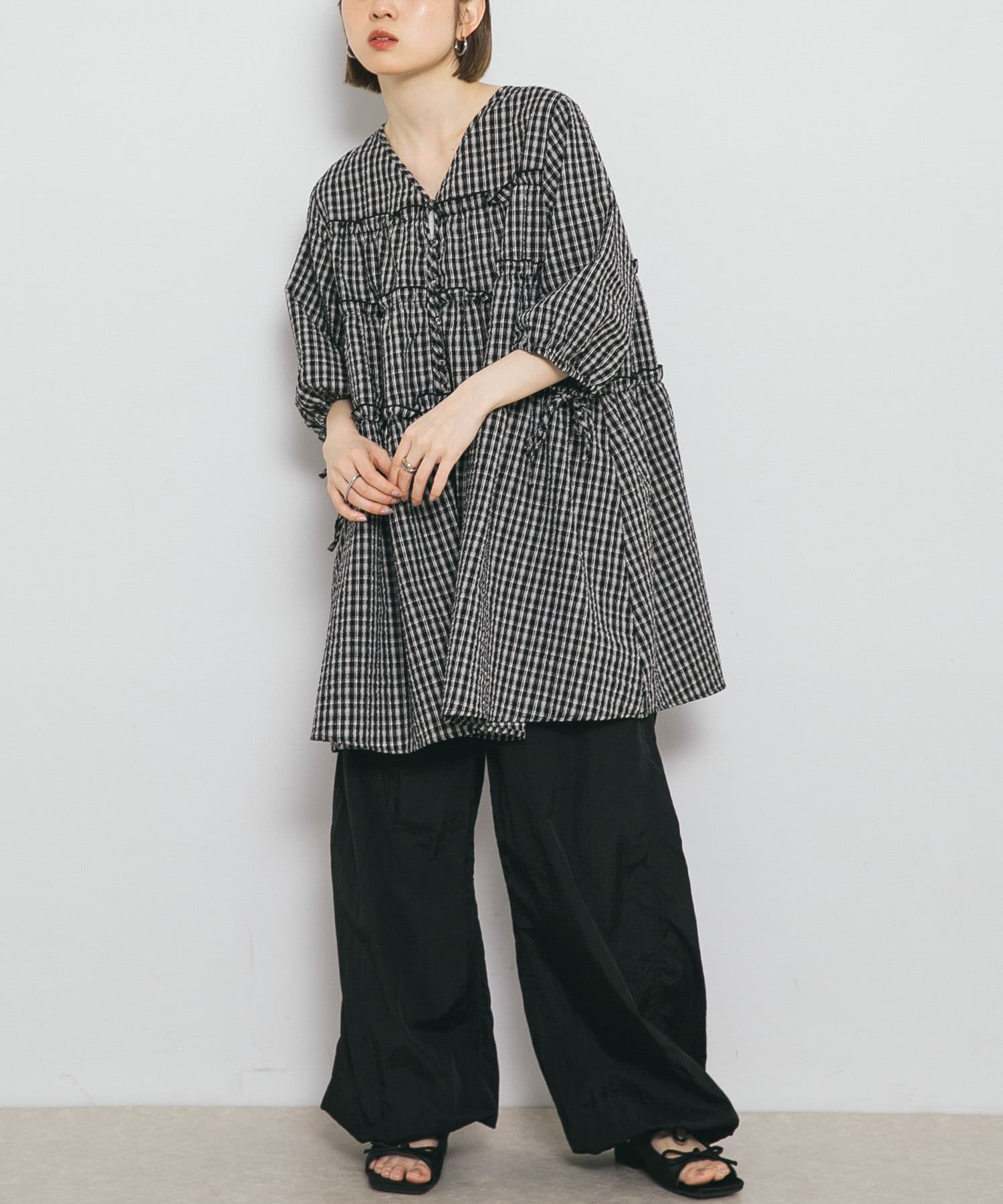 サッカーチェックミニワンピース(one BLK×IVO): ワンピース｜URBAN