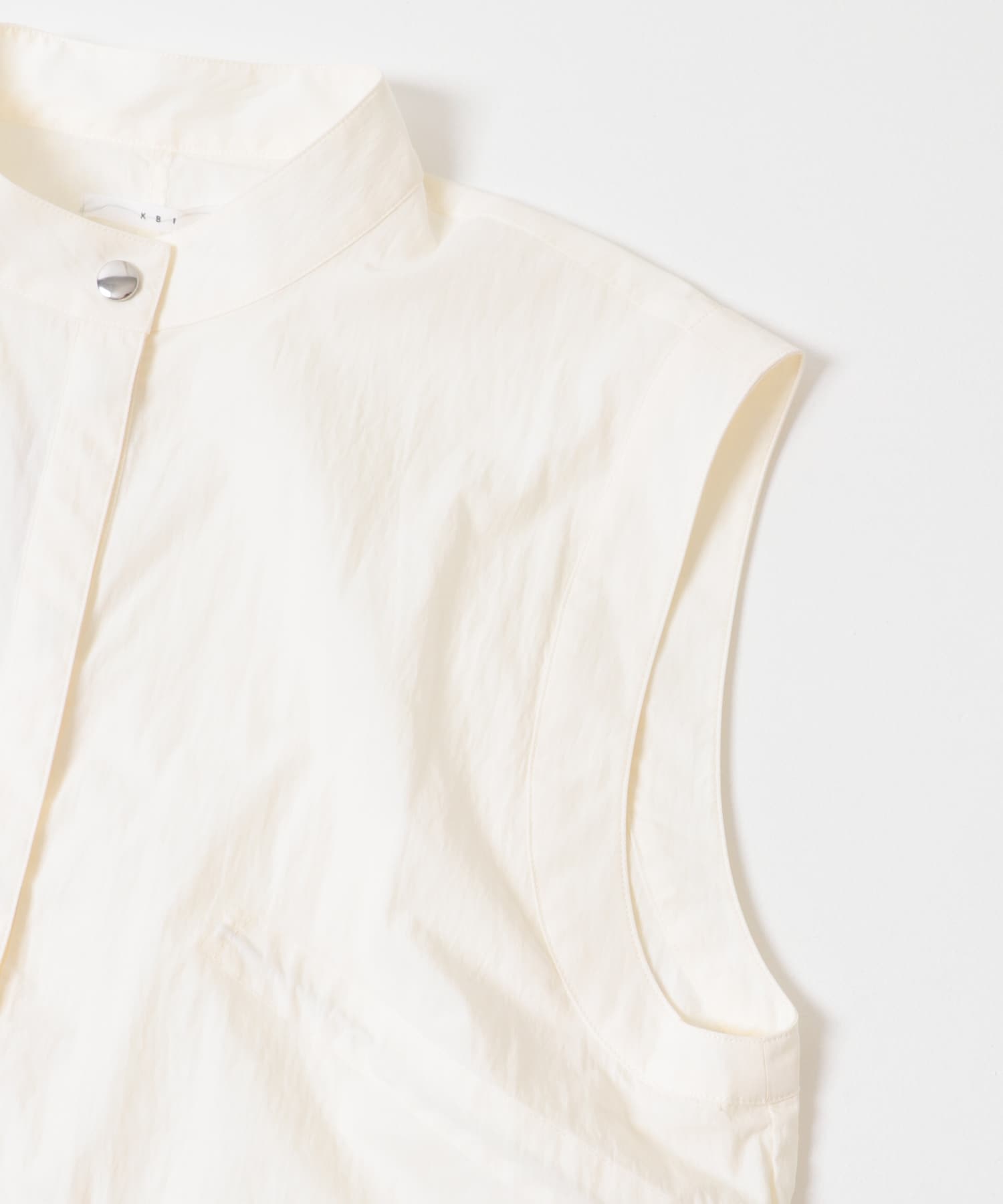 スタンドカラーベスト OFF one