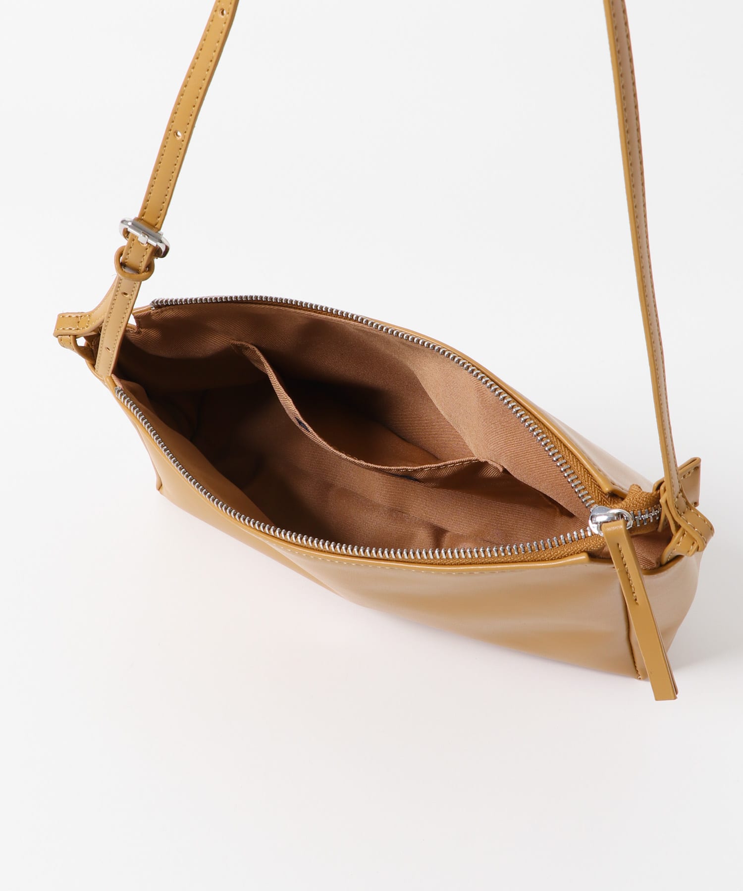 アシンメトリースリムショルダーBAG CAMEL one