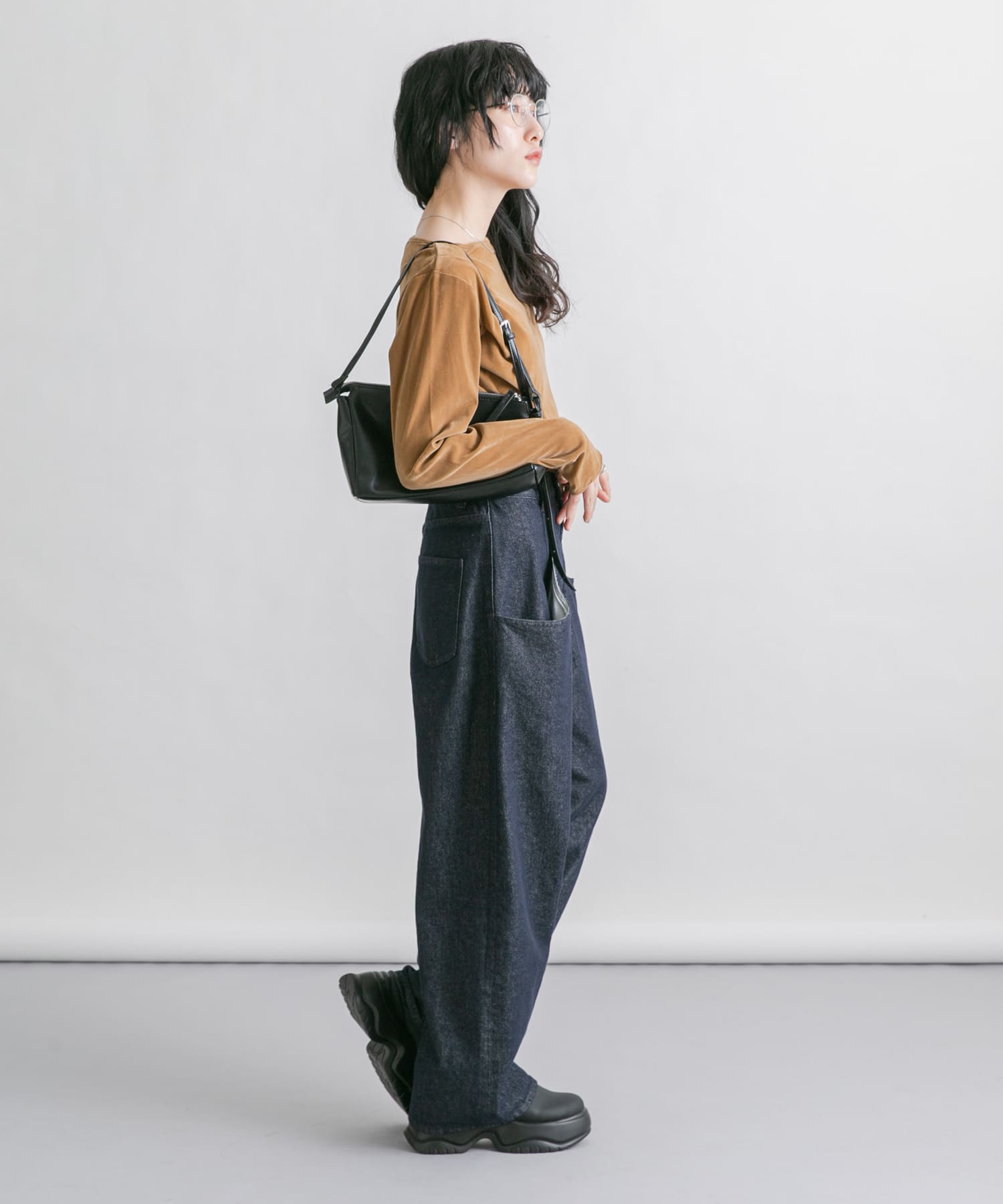 アシンメトリースリムショルダーBAG BLACK one