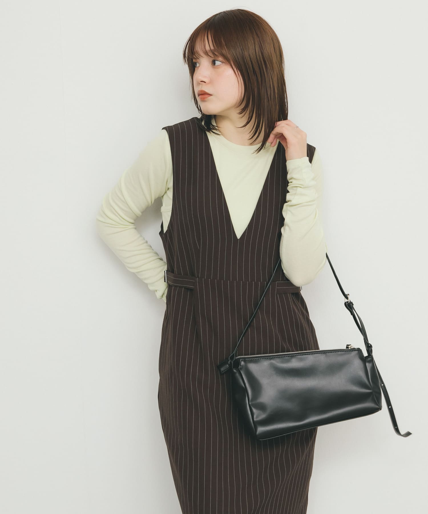 アシンメトリースリムショルダーBAG BLACK one