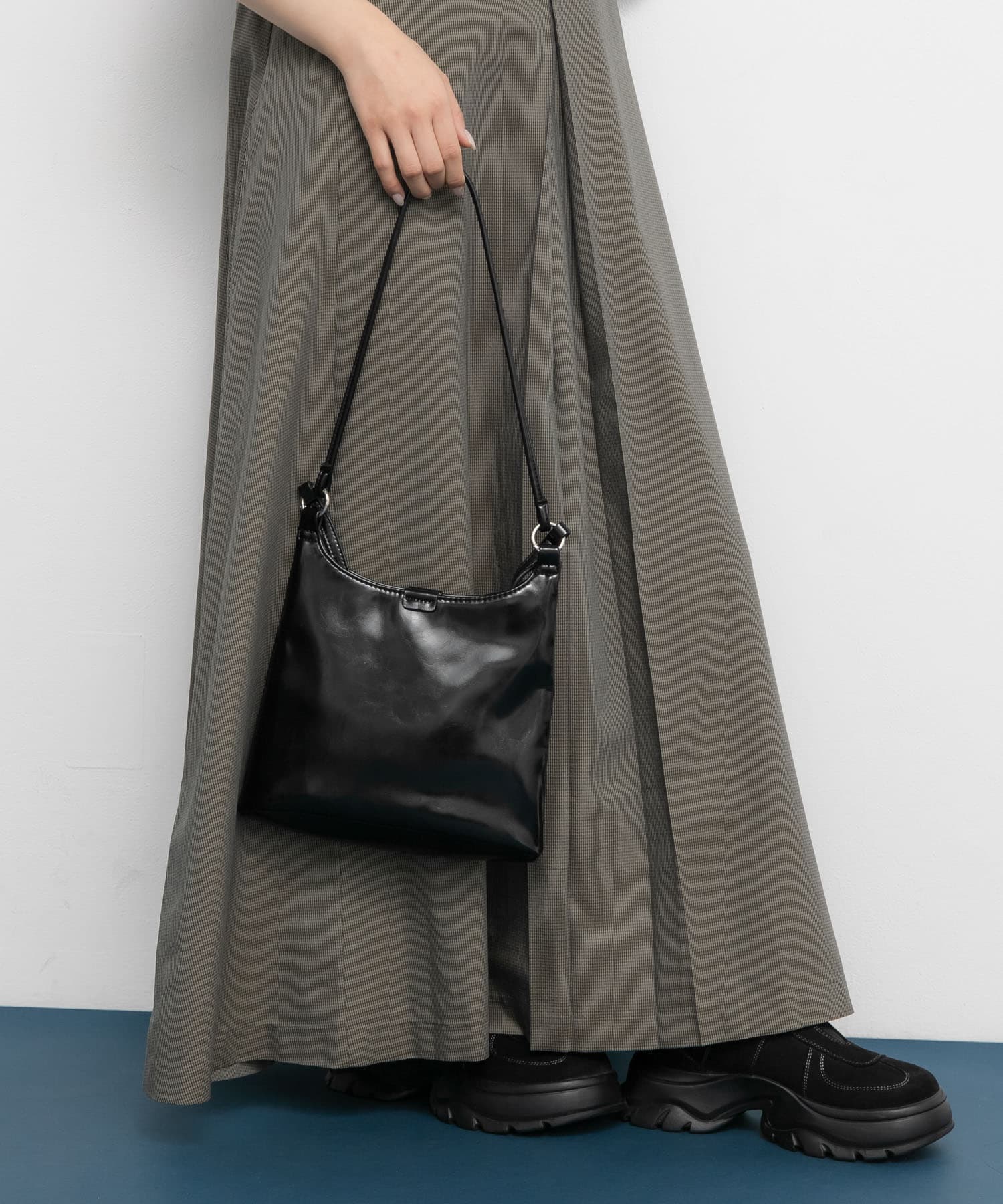 ダブルスリムショルダーBAG BLACK one