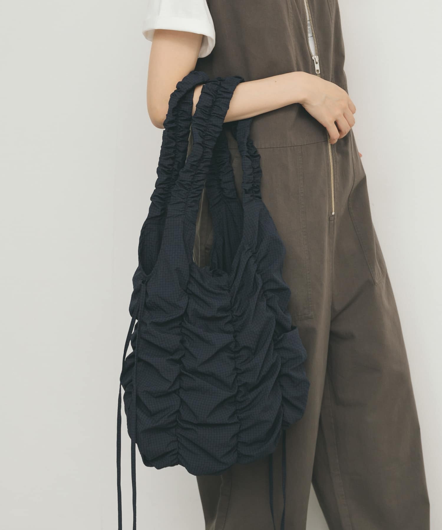 チェックリボンギャザーBAG NAVY one