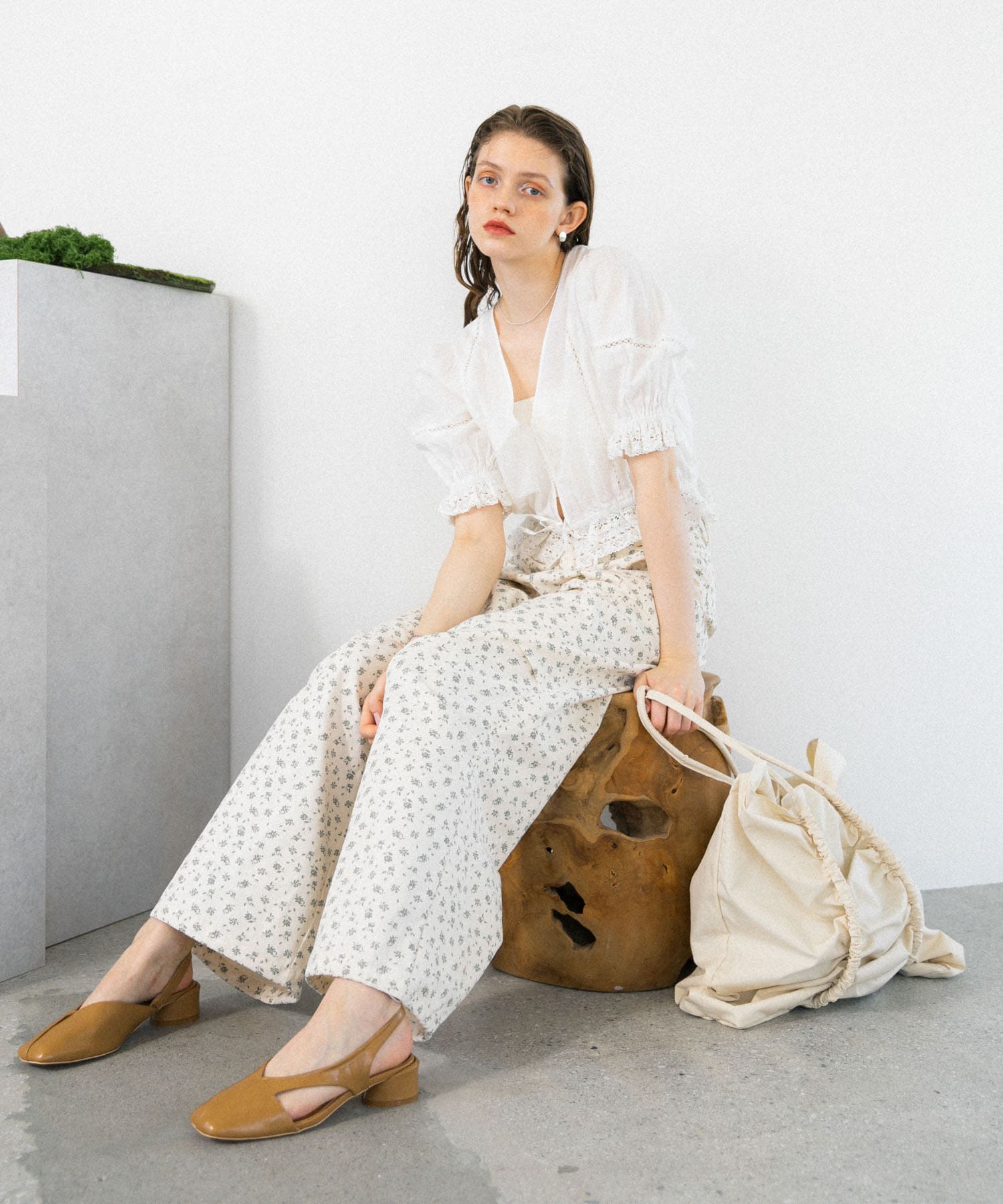 ビッグショルダーギャザーBAG IVORY one