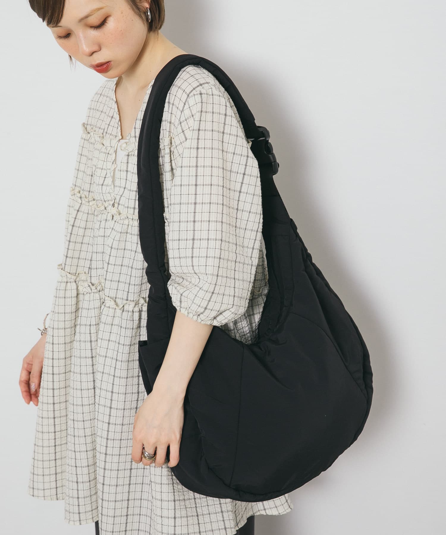 パファーナイロンBAG BLACK one