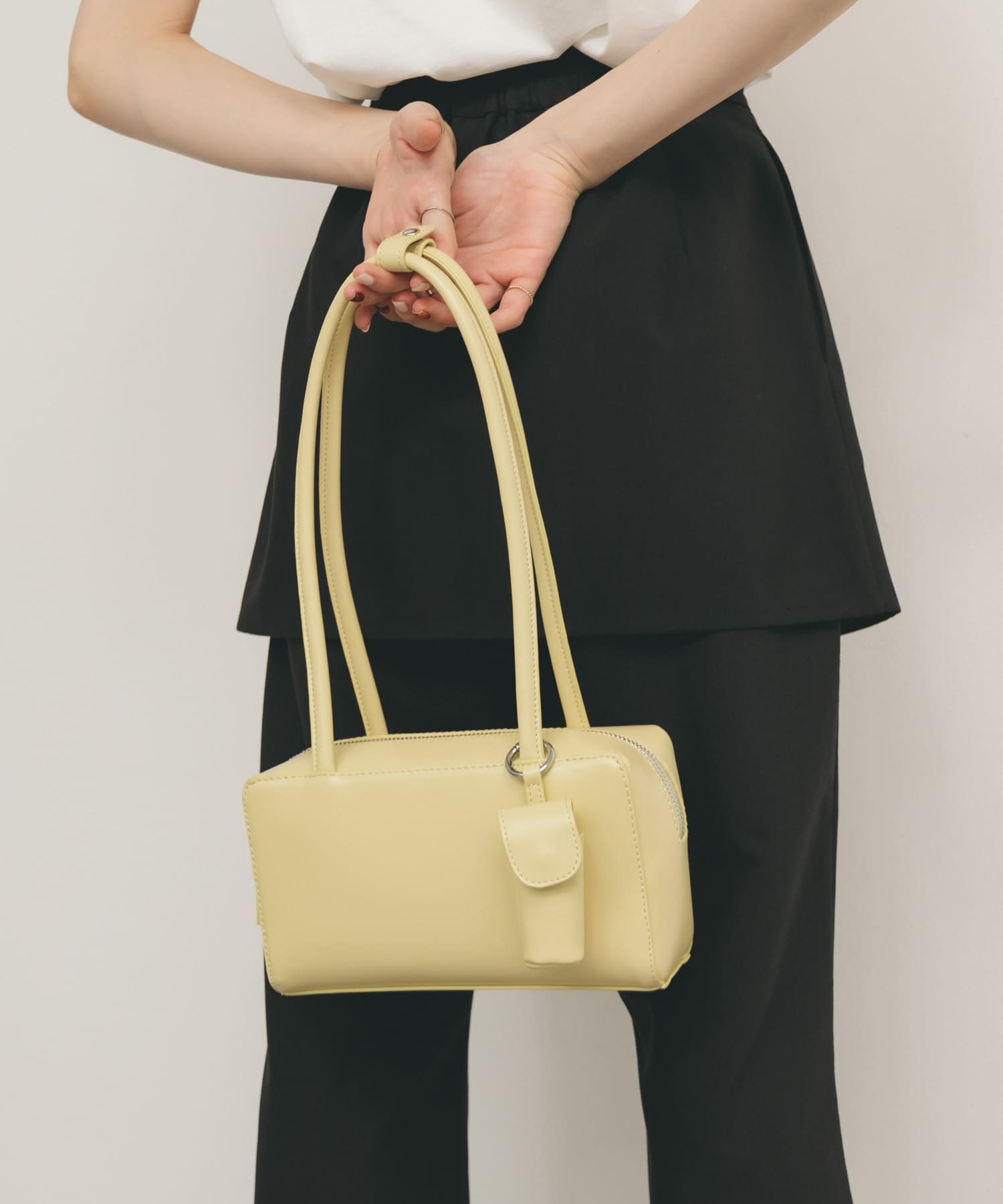 リップケース付きショルダーBAG YELLOW one