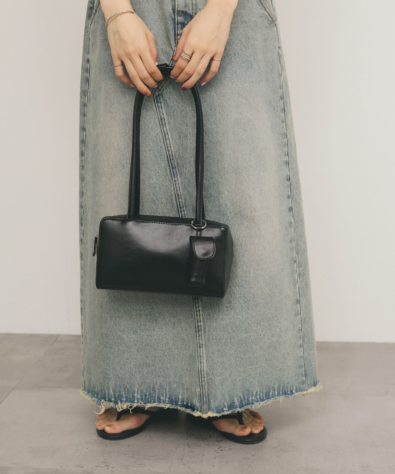 リップケース付きショルダーBAG BLACK one