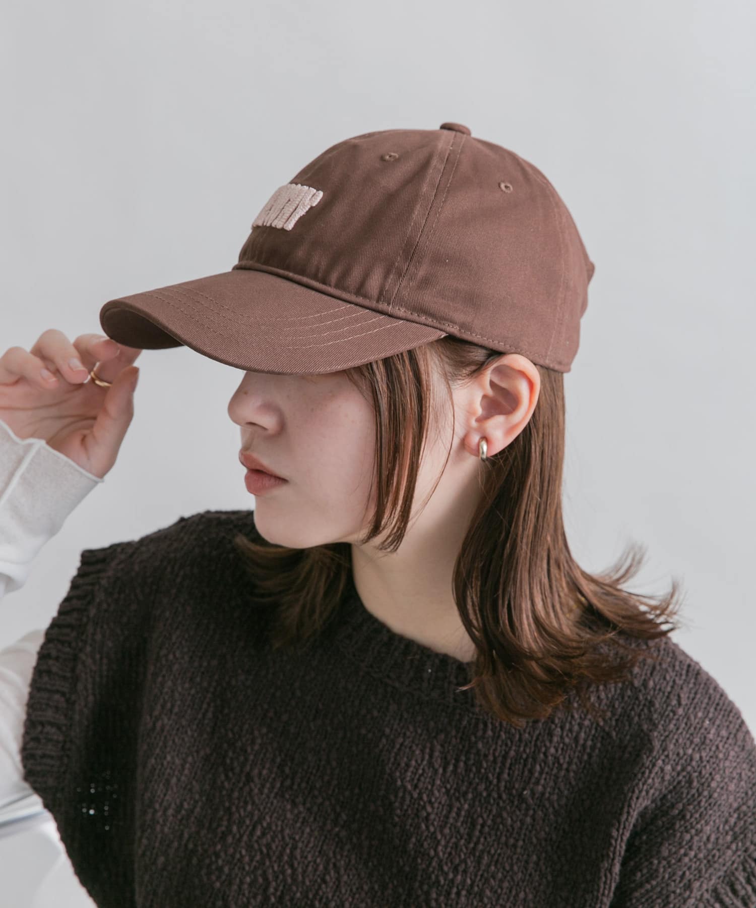 チェーンステッチエンブロイダリーCAP BROWN one